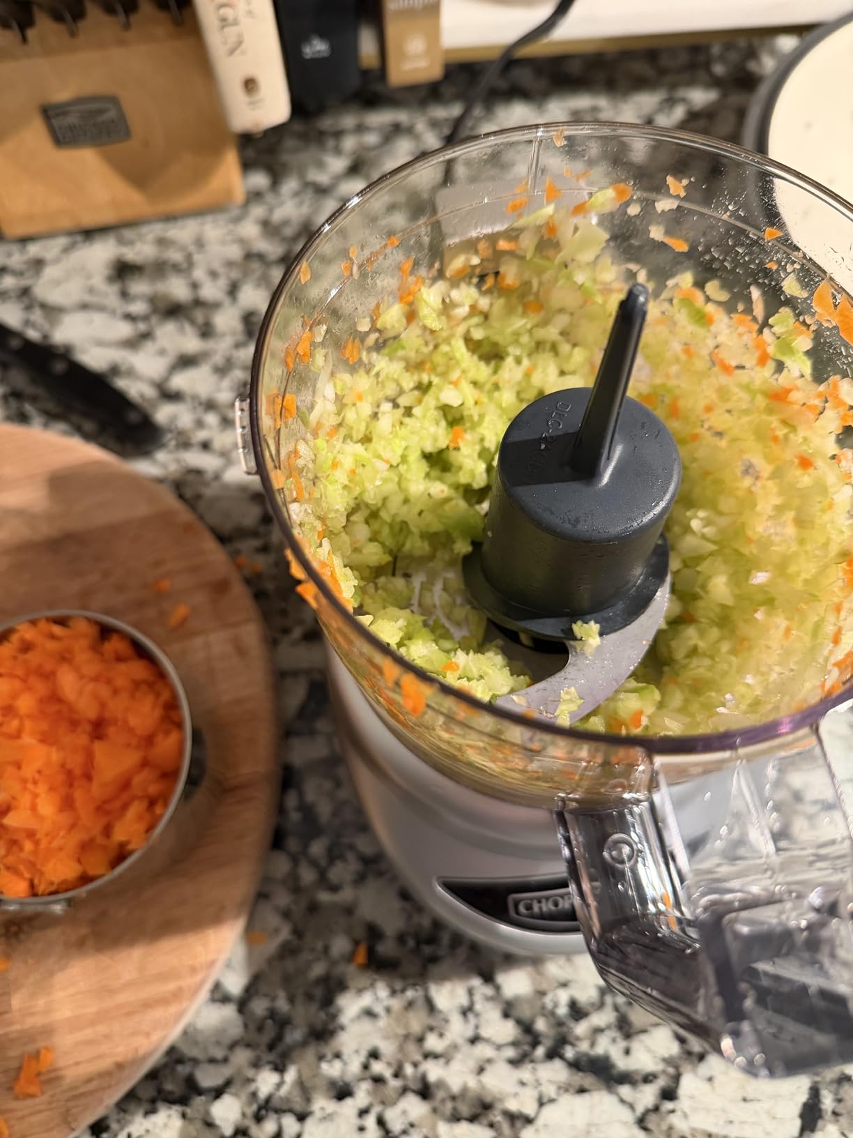 Cuisinart Mini-Prep Plus Food Processor, 24-Ounce Mini Food Processor to Chop Herbs, Vegetables, and Hard Cheese, 24-Ounce Work Bowl, Reversible Stainless Steel Blade, DLC-2ABC, Brushed Chrome customer photo 2