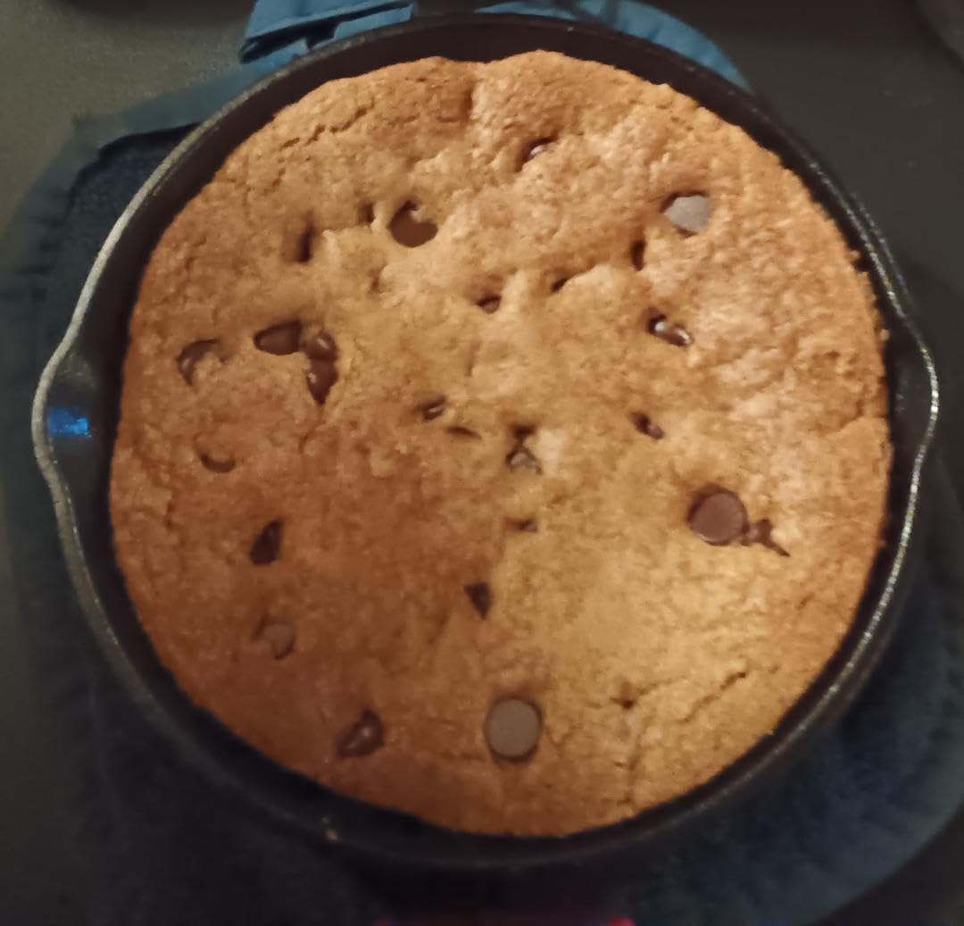 Lodge Seasoned Cast Iron Skillet - PFAS-Free, Non-Toxic Cookware - Use with an Oven, Stove, Grill, or Campfire - Naturally Non-Stick & Oven Safe - 10.25 Inches customer photo 1