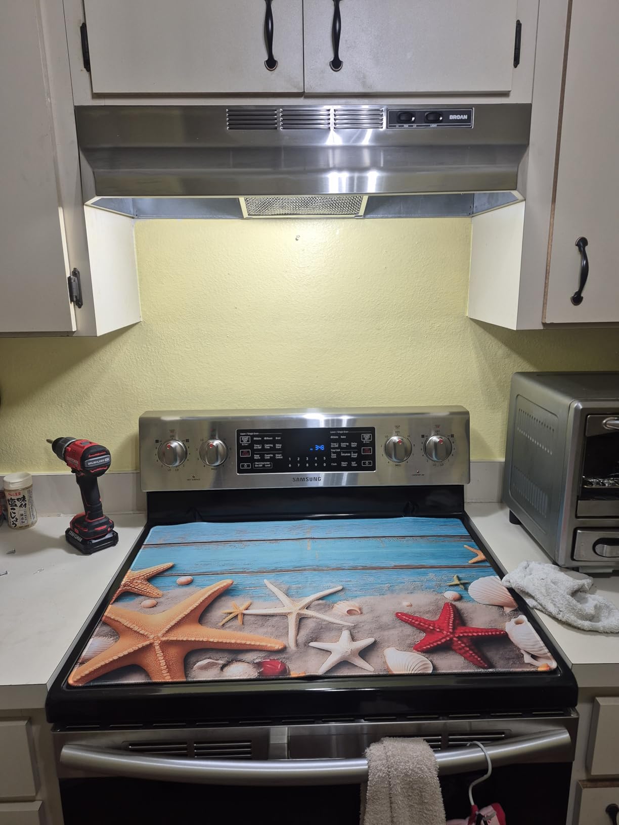 Broan-NuTone 413001 Non-Ducted Ductless Range Hood with Lights Exhaust Fan for Under Cabinet, 30-Inch, White customer photo 1