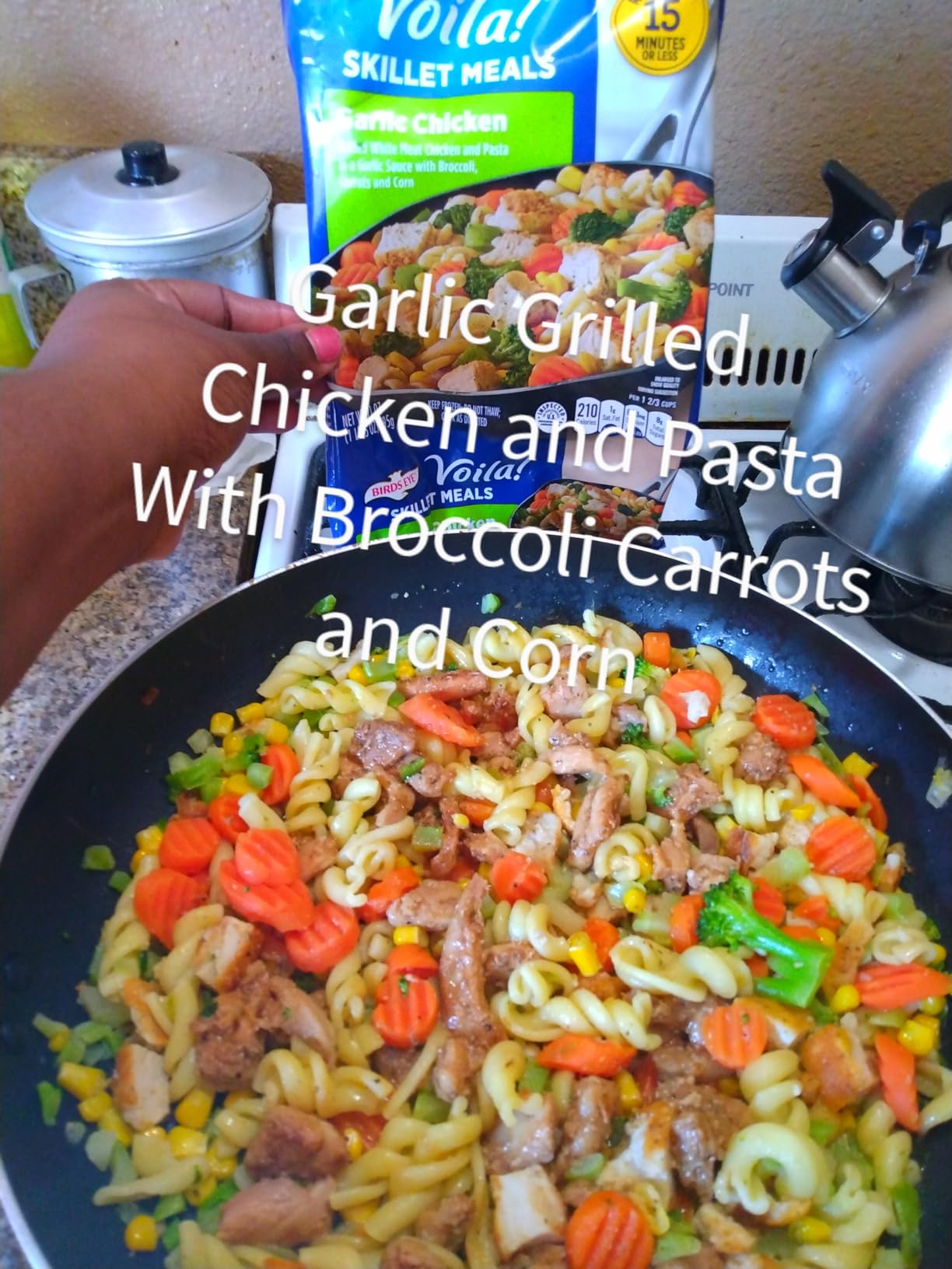 Birds Eye Voila! Garlic Chicken Frozen Dinner, 21 OZ Bag customer photo 1