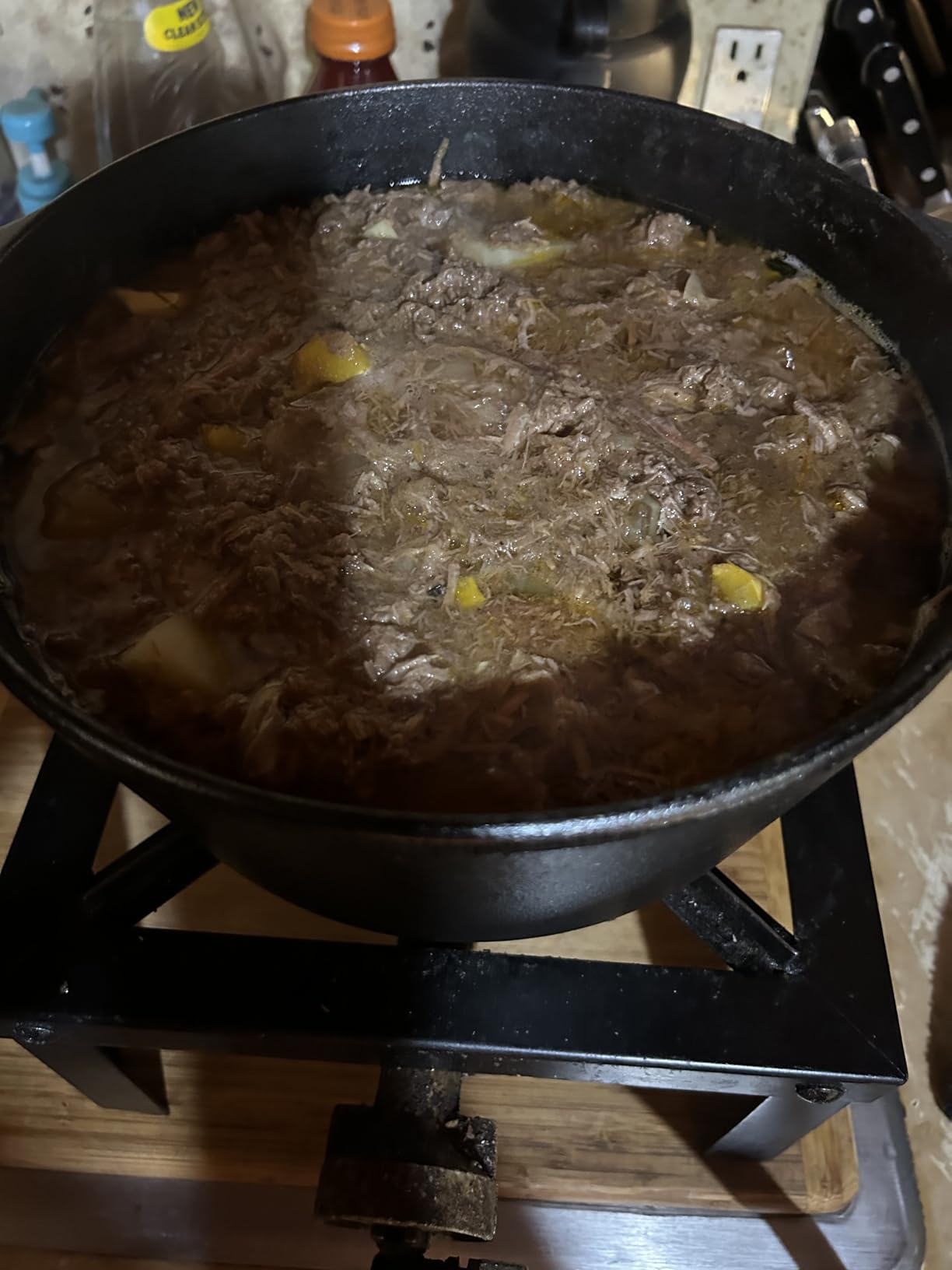 Lodge Cast Iron Dutch Oven - Loop Handle Cooking Vessel - Even Heat Retention - Oven-Safe, Versatile Pot - 7 Quart customer photo 2