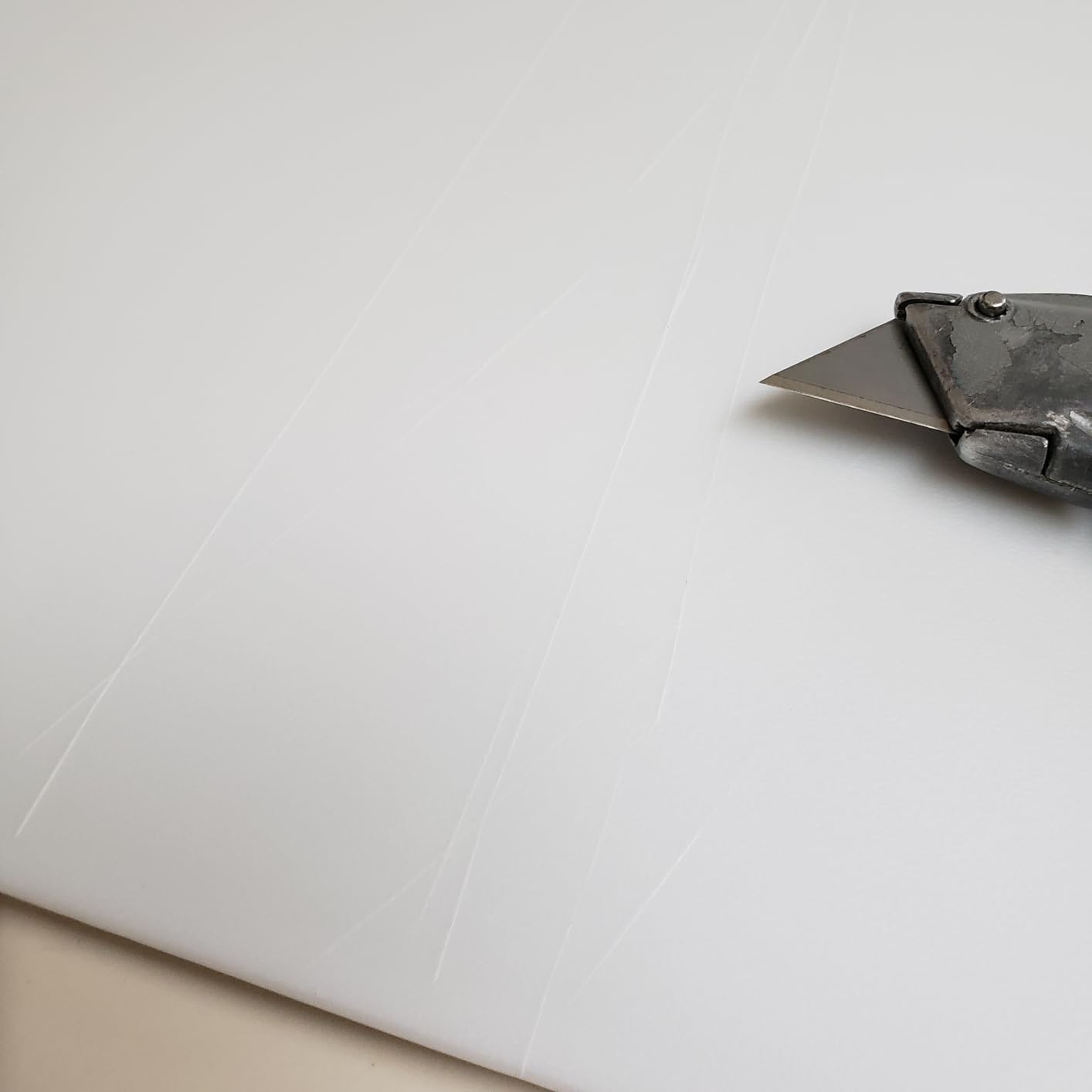 Farberware Large Cutting Board, Dishwasher-Safe Plastic Chopping Board for Kitchen with Easy Grip Handle, 11-inch by 14-inch, White customer photo 1