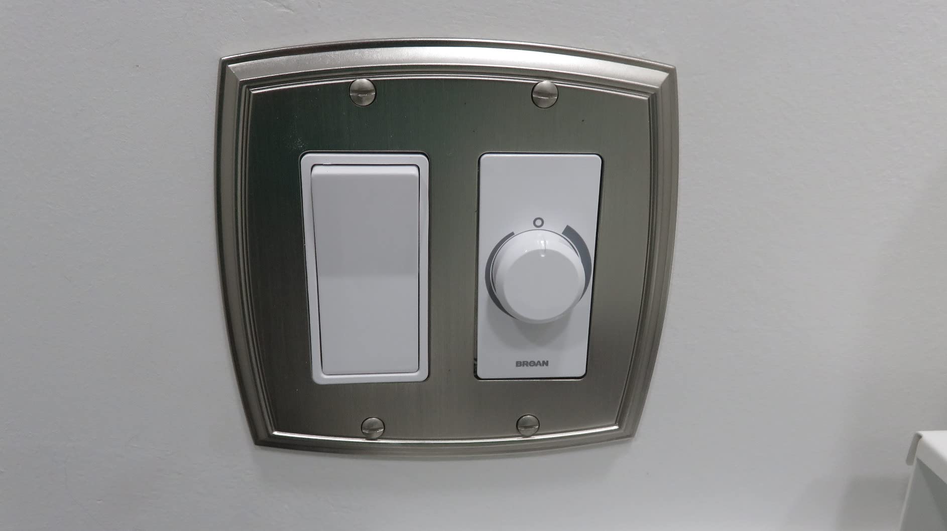 Broan-NuTone 509 Through-the-Wall Ventilation Fan White Cover, 200 CFM, 8.5 Sones, 8