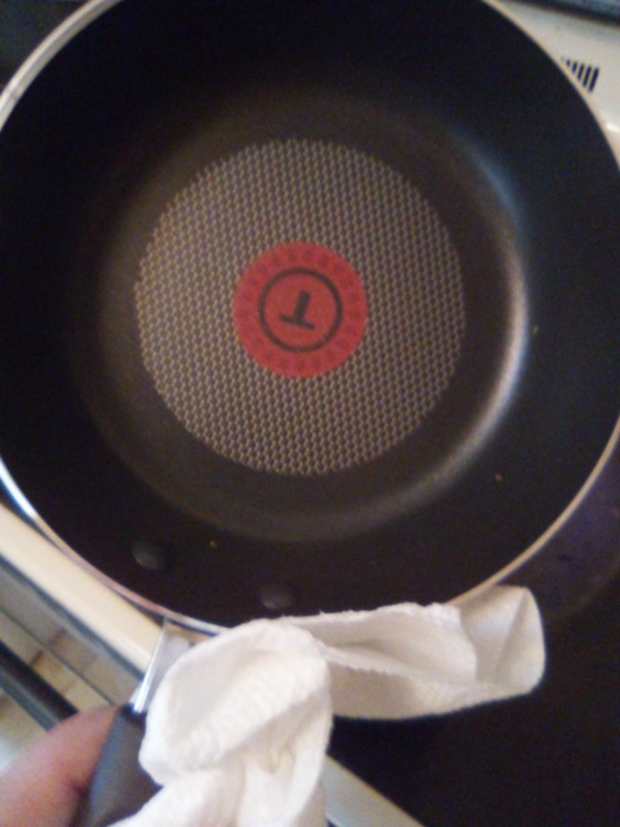 T-Fal Signature Nonstick Pots and Pans Set 12 Piece, Oven Broiler Safe 350F, Kitchen Cookware Set w/Fry Pans, Saucepans, Saute Pan, Dutch Oven, Griddle, Dishwasher Safe, Black customer photo 1