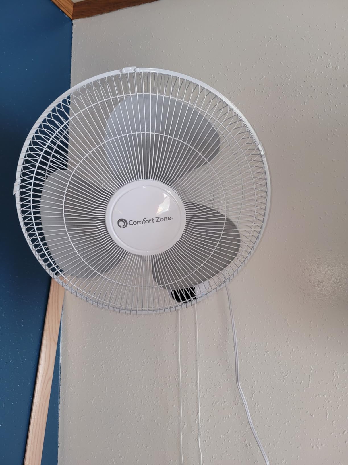 Comfort Zone 16-Inch Wall Mount Fan, Oscillating Indoor Fan with 3 Speed Settings, Adjustable 60° Tilt Head, Quiet Motor, Pull-Chain Control, Metal Grille Fan for Home, Office & Greenhouse customer photo 1