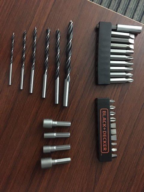 BLACK+DECKER 20V MAX POWERCONNECT Power Drill Cordless Drill Driver Electric Screwdriver with 30 Piece Bit Set, Battery and Charger Included (LD120VA) customer photo 1