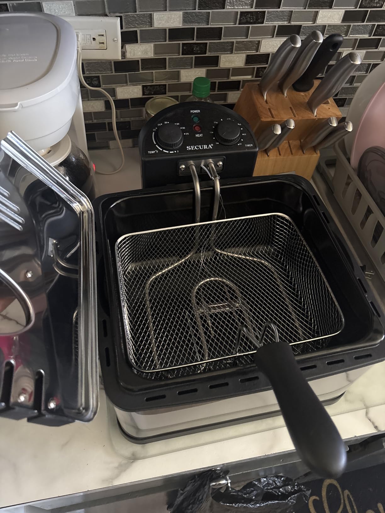 Secura 4 Liters / 17-Cup Stainless-Steel 1700-Watt Electric Deep Fryer with Timer Free Extra Odor Filter, Triple Basket, 4.5 Quarts, Silver customer photo 2