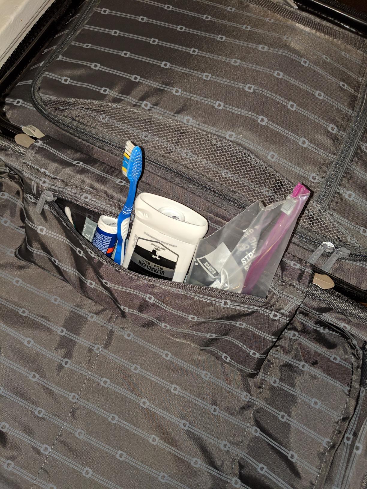 DELSEY PARIS Helium Aero Hardside Expandable Luggage with Spinner Wheels, Brick Red, Checked-Medium 24 Inch customer photo 1