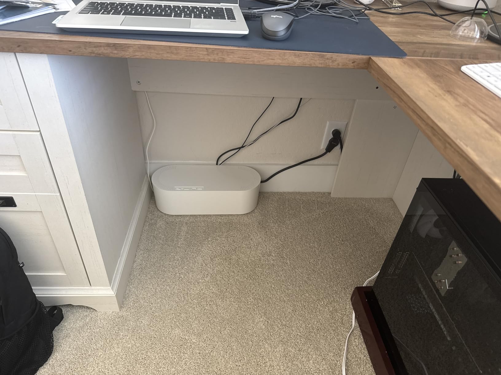 D-Line Cable Management Box, Power Strip Holder, Floor Outlet Hiders, Desk Cord Organizer, Cover TV Wires, Wire Storage, Extension Hider, Office Concealer for Cords, Baby Proof Cables - Large, Black customer photo 1