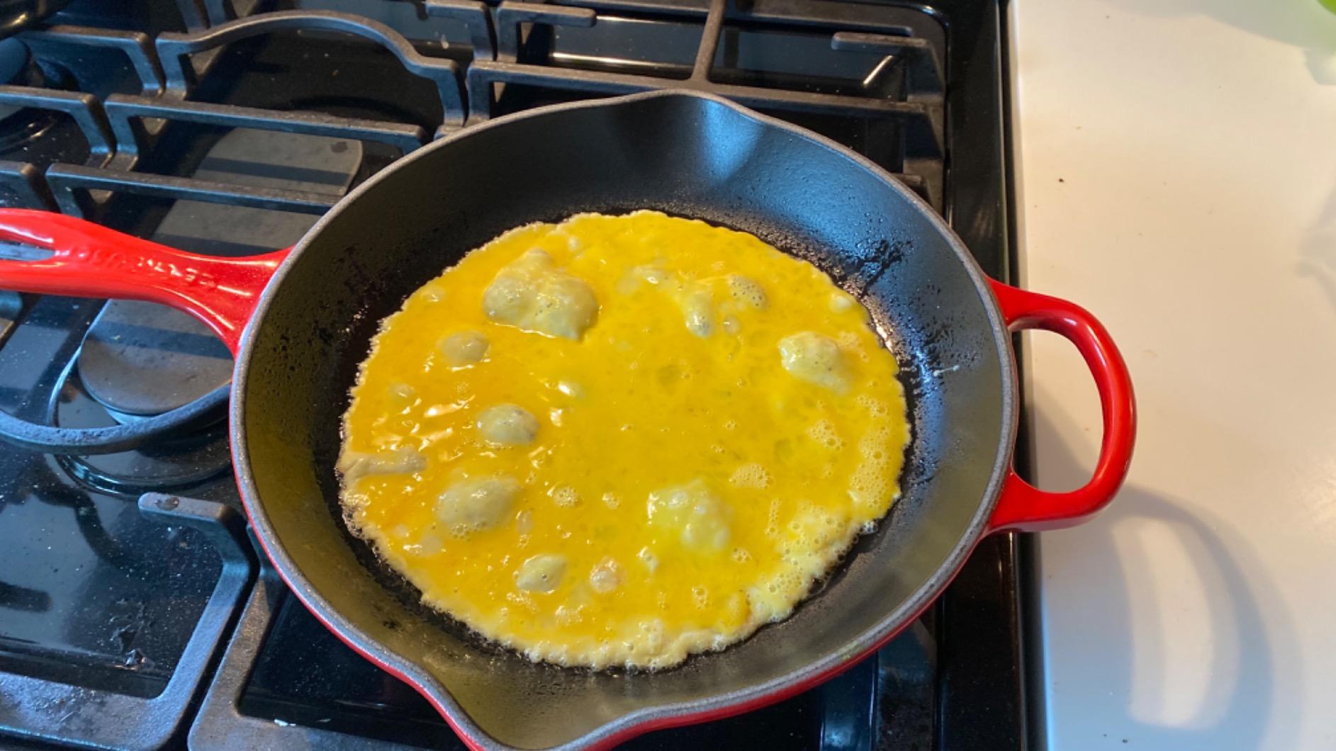 Le Creuset Enameled Cast Iron Signature Iron Handle Skillet, 11.75