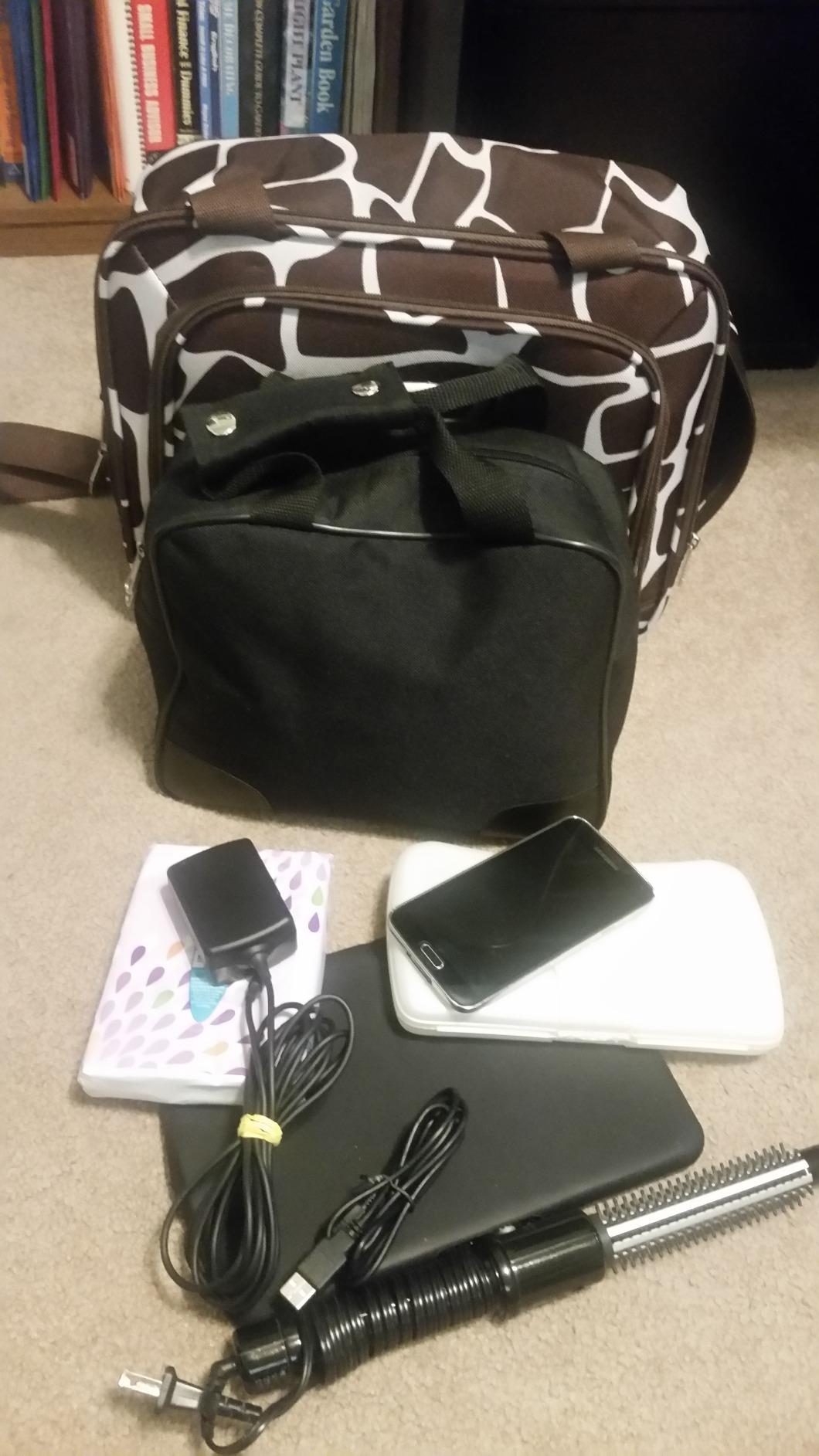 Rockland Fashion Expandable Softside Upright Luggage Set, Purple, 2-Piece (14/19) customer photo 1