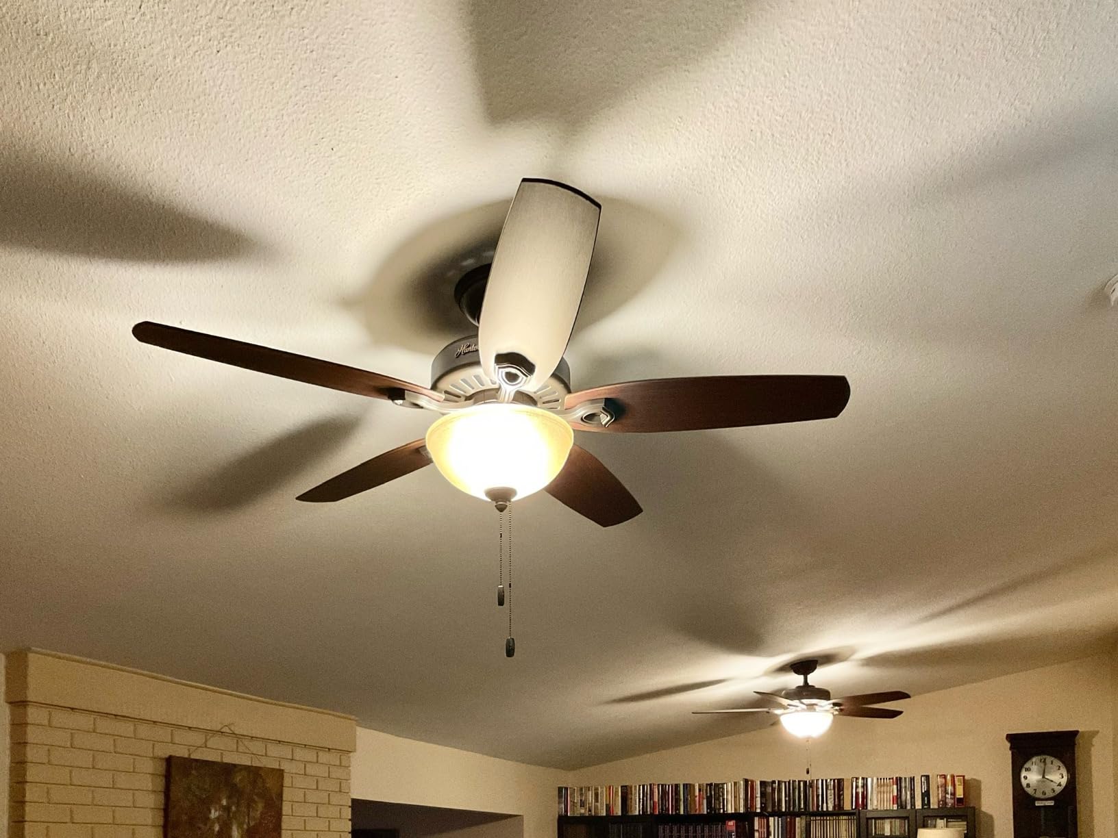 Hunter 52 inch Indoor Ceiling Fan with LED Light - Bronze Ceiling Fan with Pull Chain, For Bedroom or Living Room, Standard Mount, No Remote, 5 Blades, Includes Bulbs- Builder Deluxe 53091, New Bronze customer photo 2