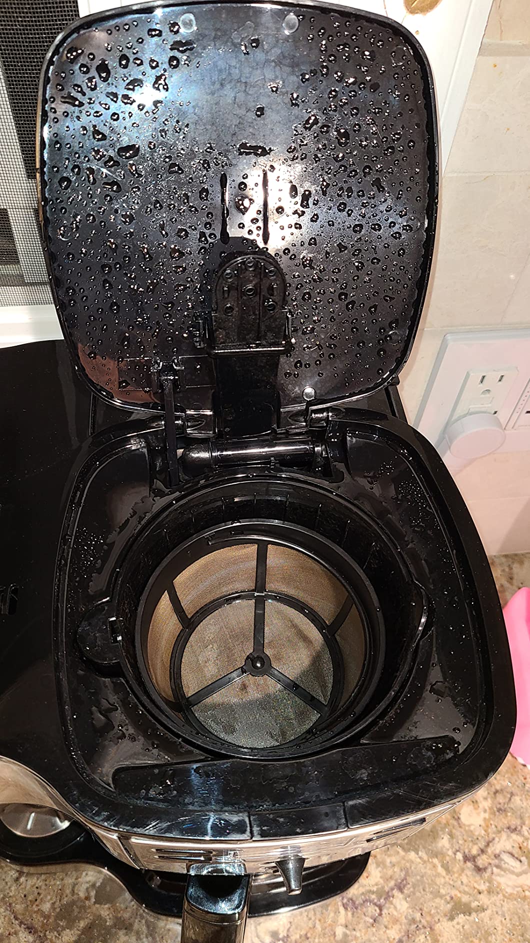 Hamilton Beach 2-Way Programmable Coffee Maker, 12 Cup Glass Carafe And Single Serve Coffee Maker, Black with Stainless Steel Accents, 49980RG customer photo 2