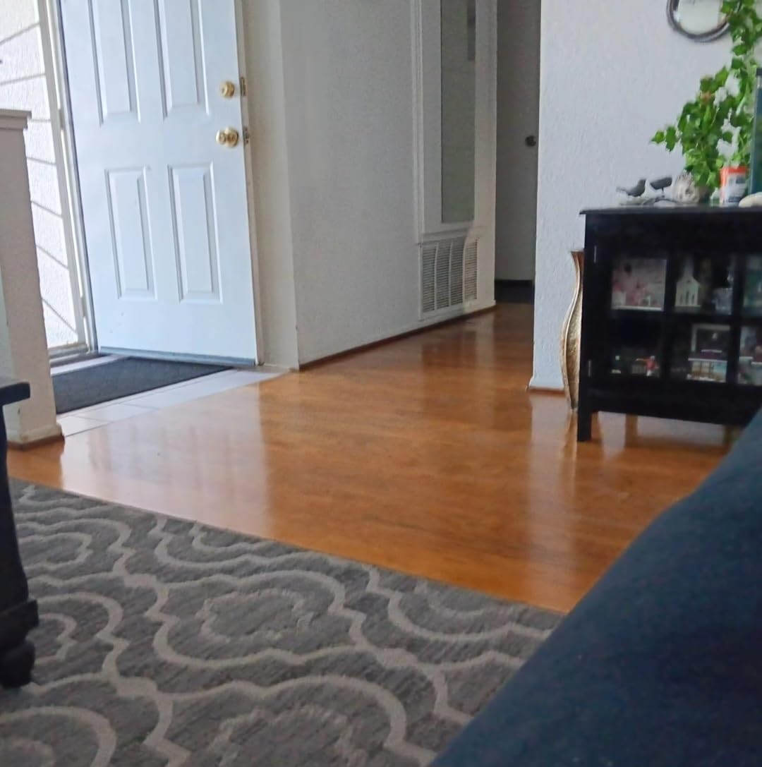 Quick Shine Hardwood Floor Luster-Polish 27oz | Plant-Derived w/Carnauba | Safer Choice, No PFAS, pH Neutral | Ready to Use Formula w/Anti-Slip Technology | Simply Squirt & Spread | Made in USA customer photo 1