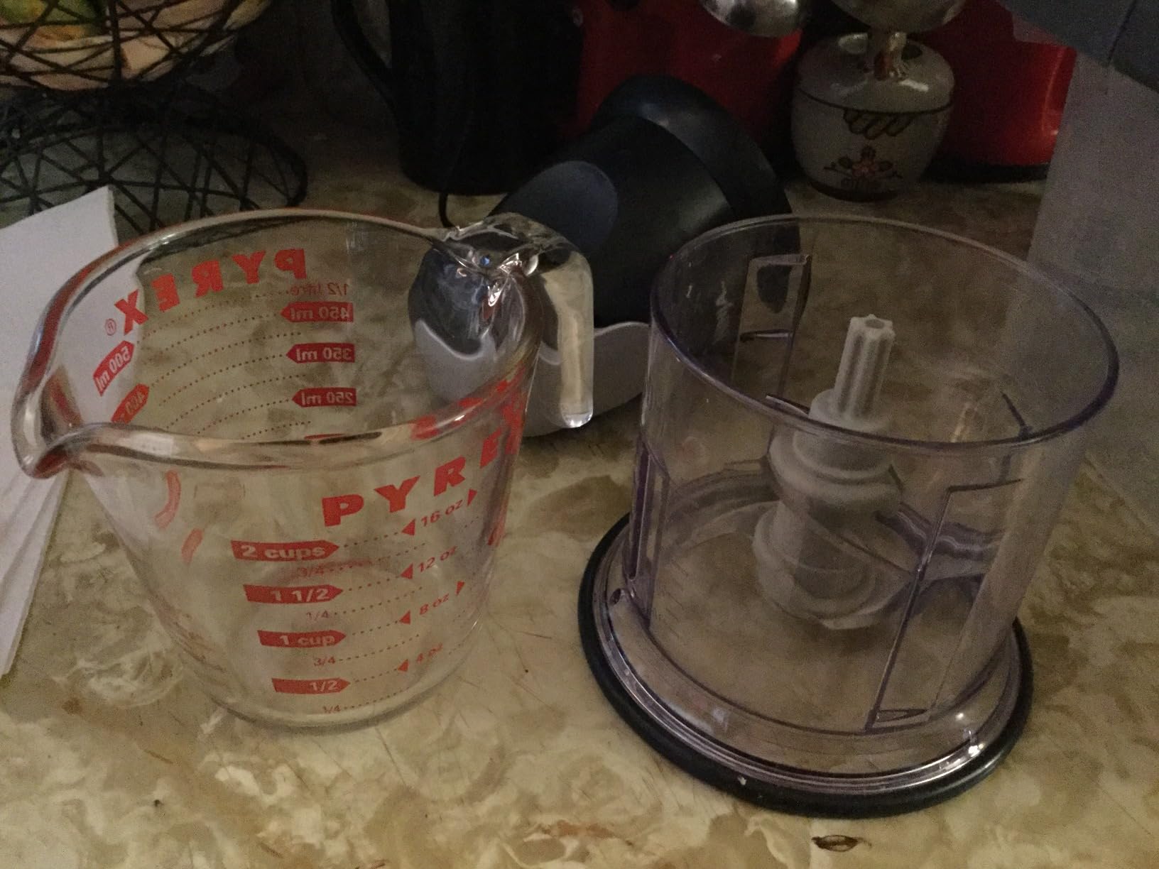 Ninja Food Chopper Express Chop with 200-Watt, 16-Ounce Bowl for Mincing, Chopping, Grinding, Blending and Meal Prep (NJ110GR) customer photo 1