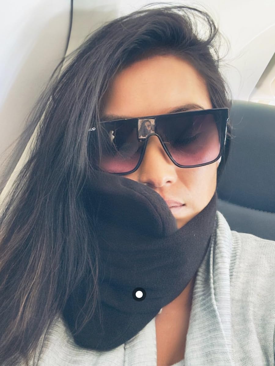 trtl Pillow - Scientifically Proven, Super Soft Neck Support Travel Pillow for Airplanes - Lightweight and Machine Washable - Ergonomic Design for Traveling on Flights, Cars, and Trains - Black customer photo 1