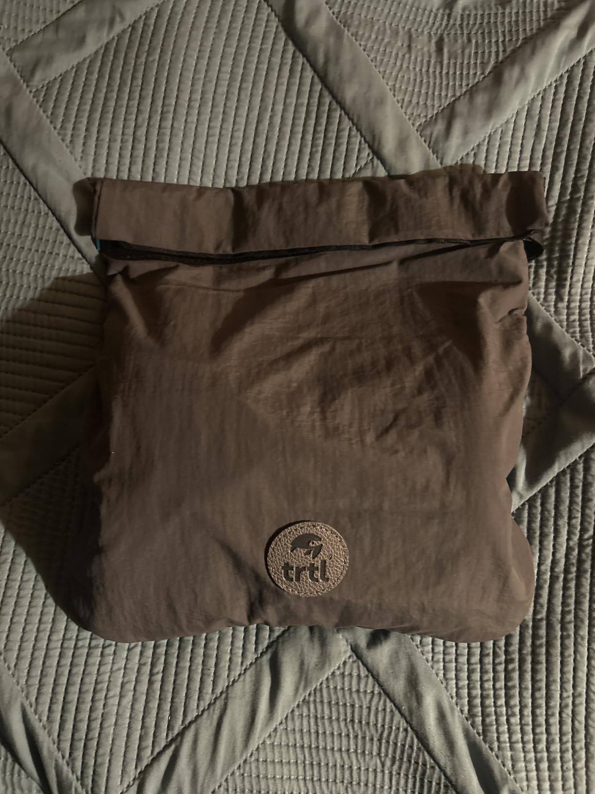 trtl Pillow - Scientifically Proven, Super Soft Neck Support Travel Pillow for Airplanes - Lightweight and Machine Washable - Ergonomic Design for Traveling on Flights, Cars, and Trains - Black customer photo 2