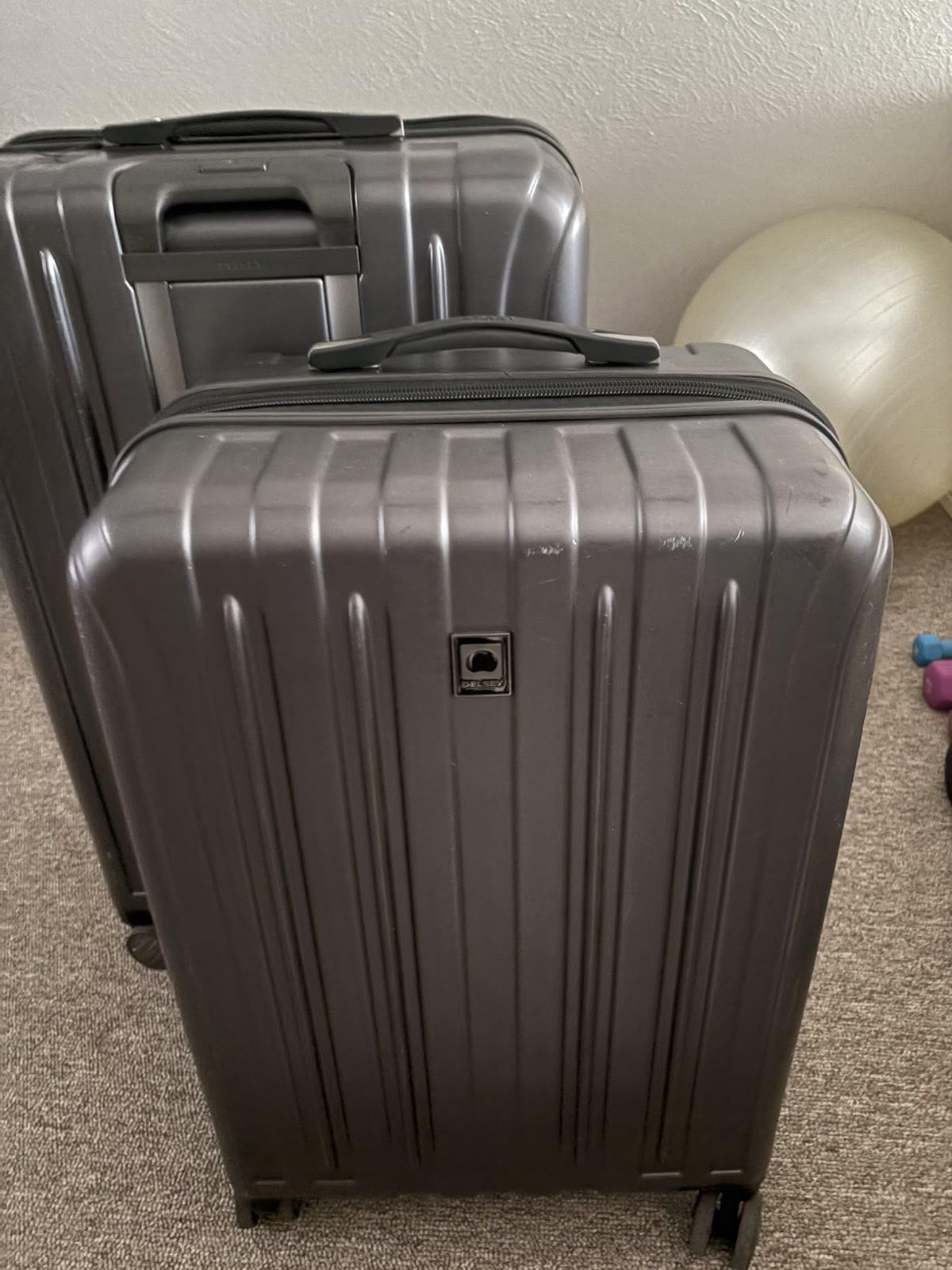 DELSEY PARIS Titanium Hardside Expandable Luggage with Spinner Wheels Checked Luggage, Silver, Checked-Medium 25 Inch customer photo 2
