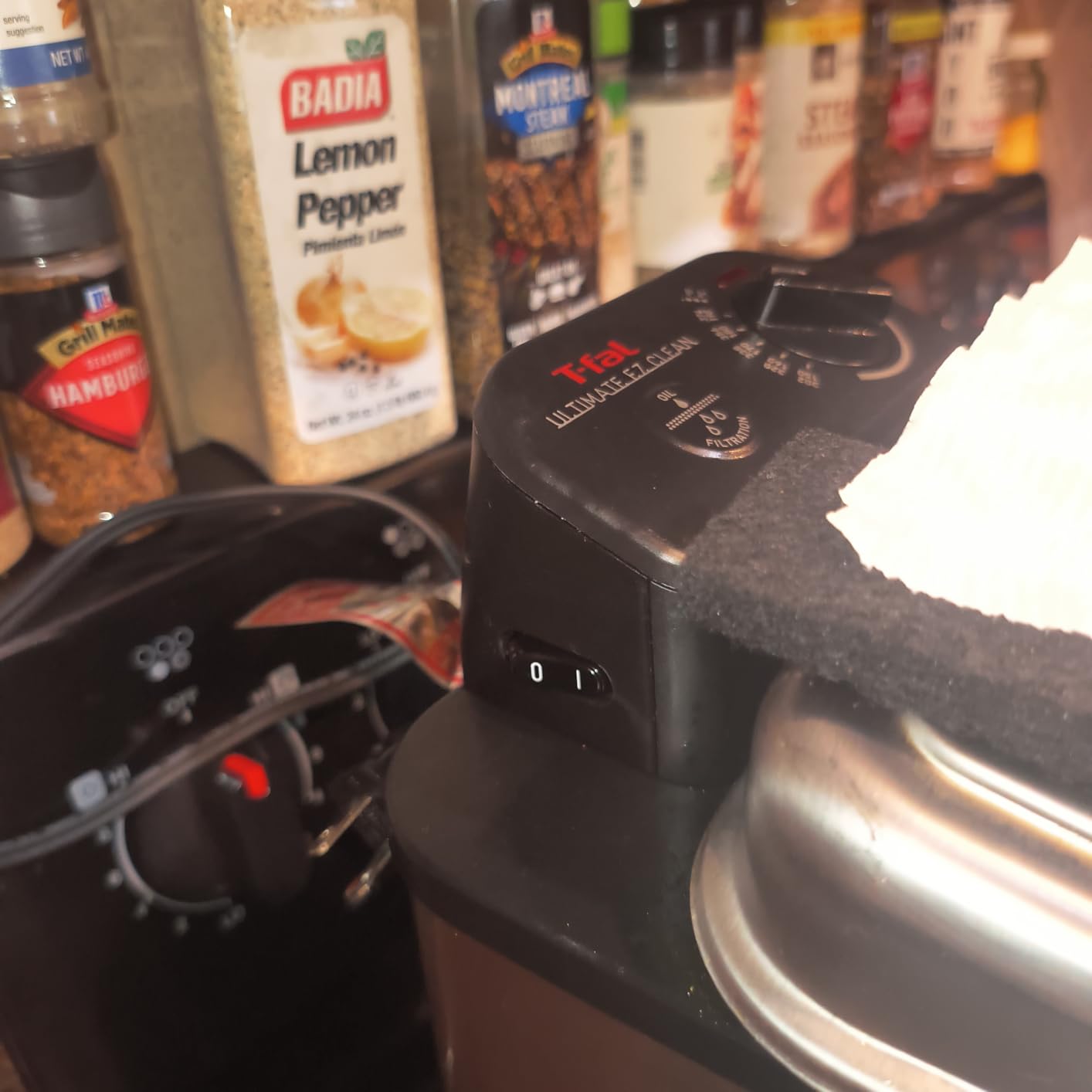 T-fal 3.5L Stainless Steel Deep Fryer with Basket for Home Use, 1700W, Deep Fryer with Oil Filtration, Temp Control, Digital Timer customer photo 1