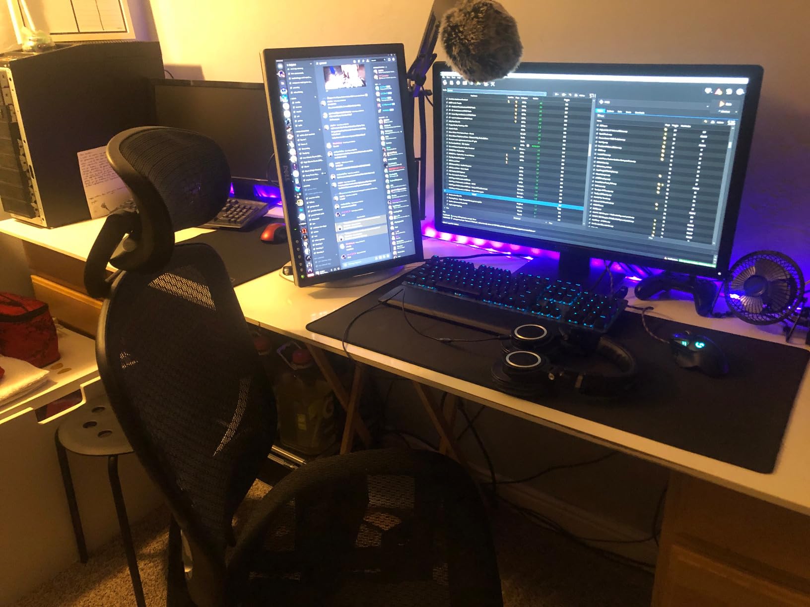 STAPLES Hyken Ergonomic Task Chair, Mesh, Ergonomic, Lumbar Support, Swivel, Black customer photo 1