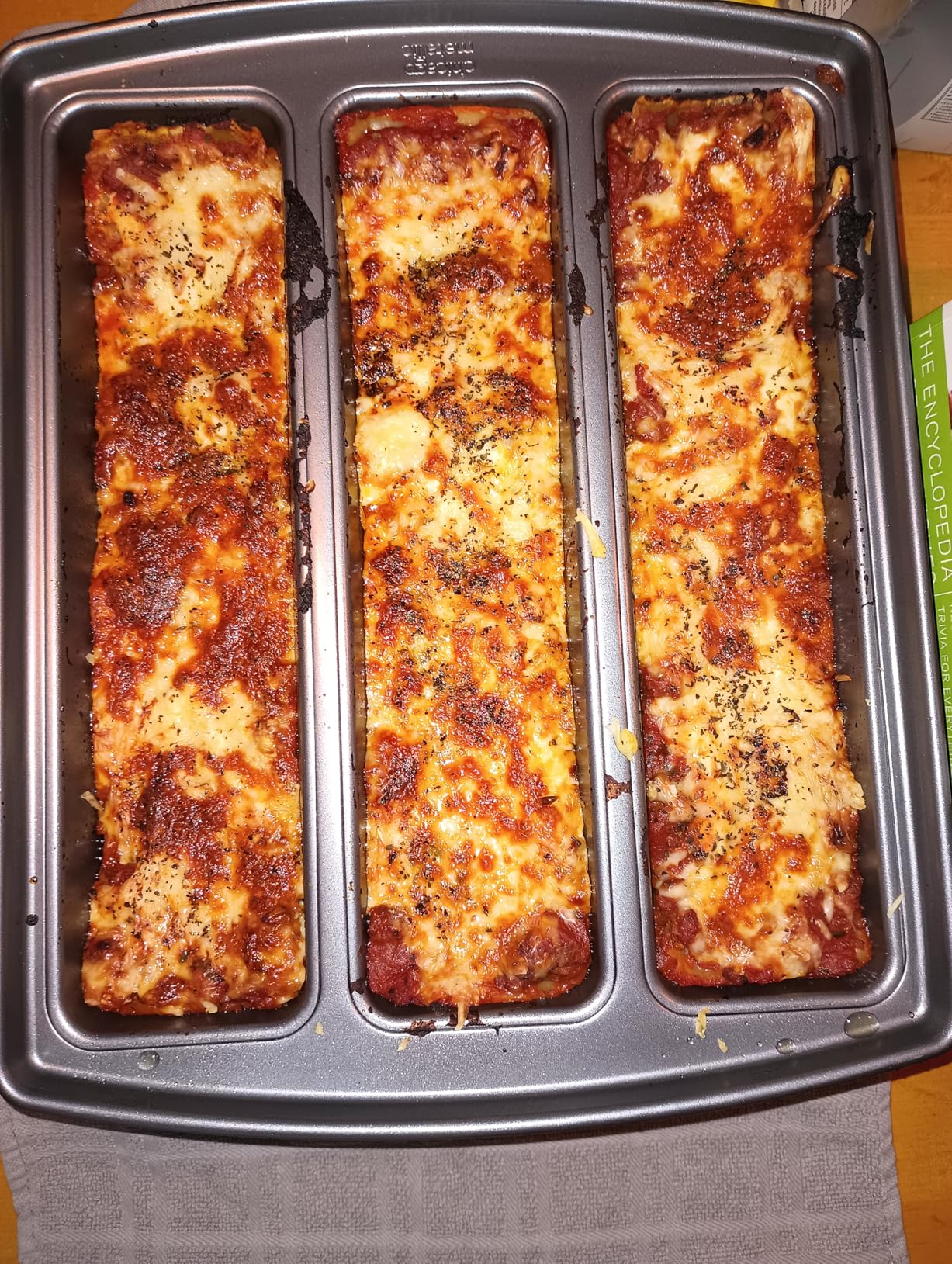 Chicago Metallic Professional Lasagna Trio Pan, Perfect for loaf breads, cakes and more 12.5 by 16 by 3 inches, Silver customer photo 1