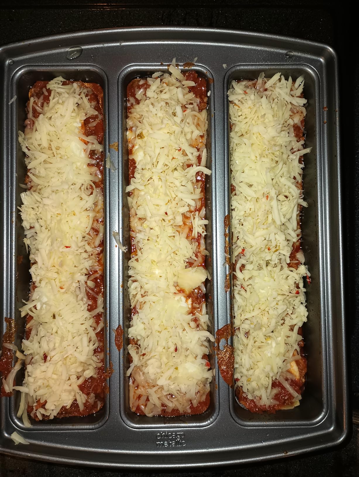 Chicago Metallic Professional Lasagna Trio Pan, Perfect for loaf breads, cakes and more 12.5 by 16 by 3 inches, Silver customer photo 2