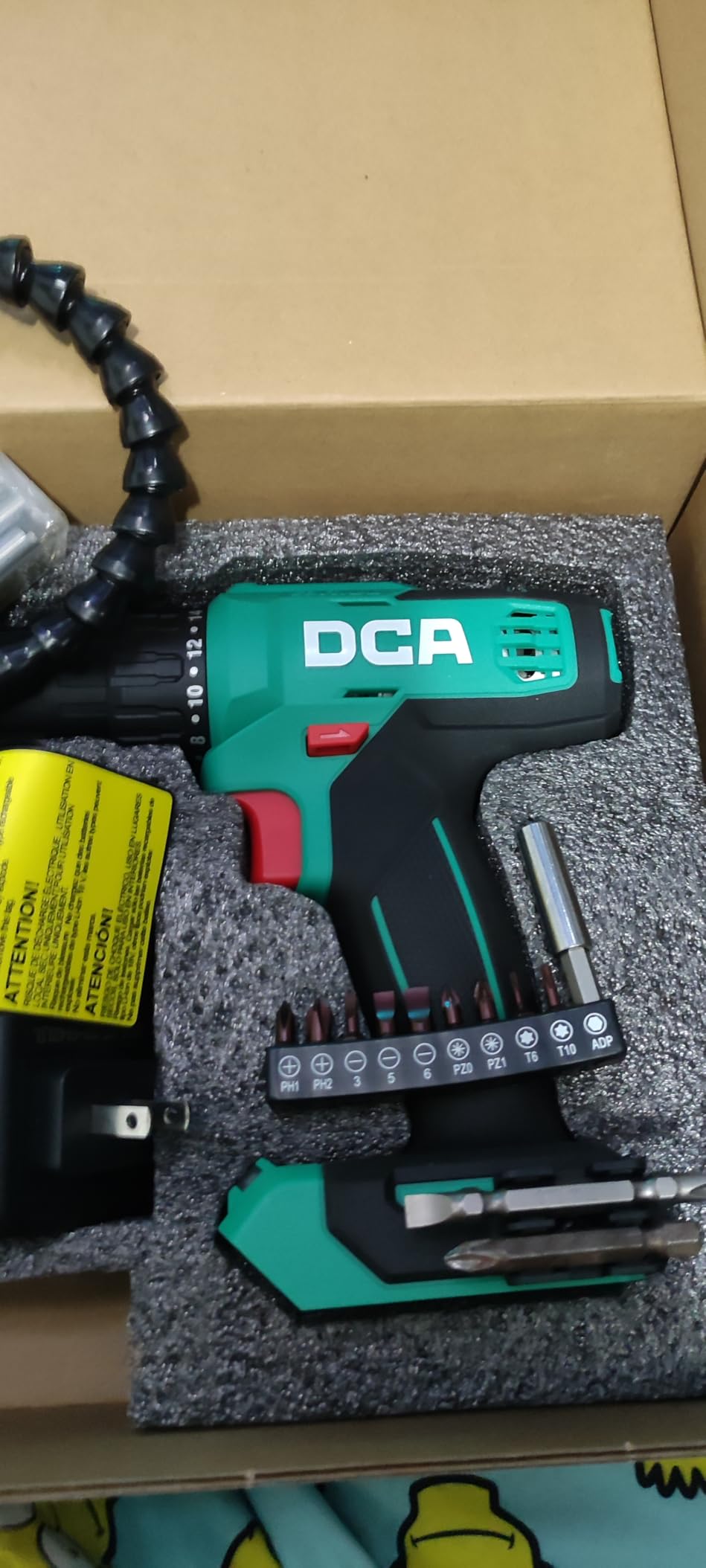 DCA Cordless Drill Set, 354 in-lbs Torque, 3/8