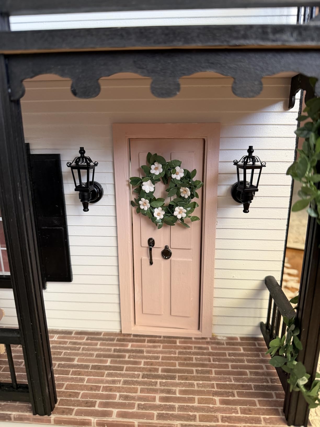 Rust-Oleum Linen White Chalked All-in-One Ultra Matte Paint | One Coat Coverage | No Primer, Sanding, Or Topcoat Needed | Easy Clean Up | Made in USA | 30 OZ customer photo 1
