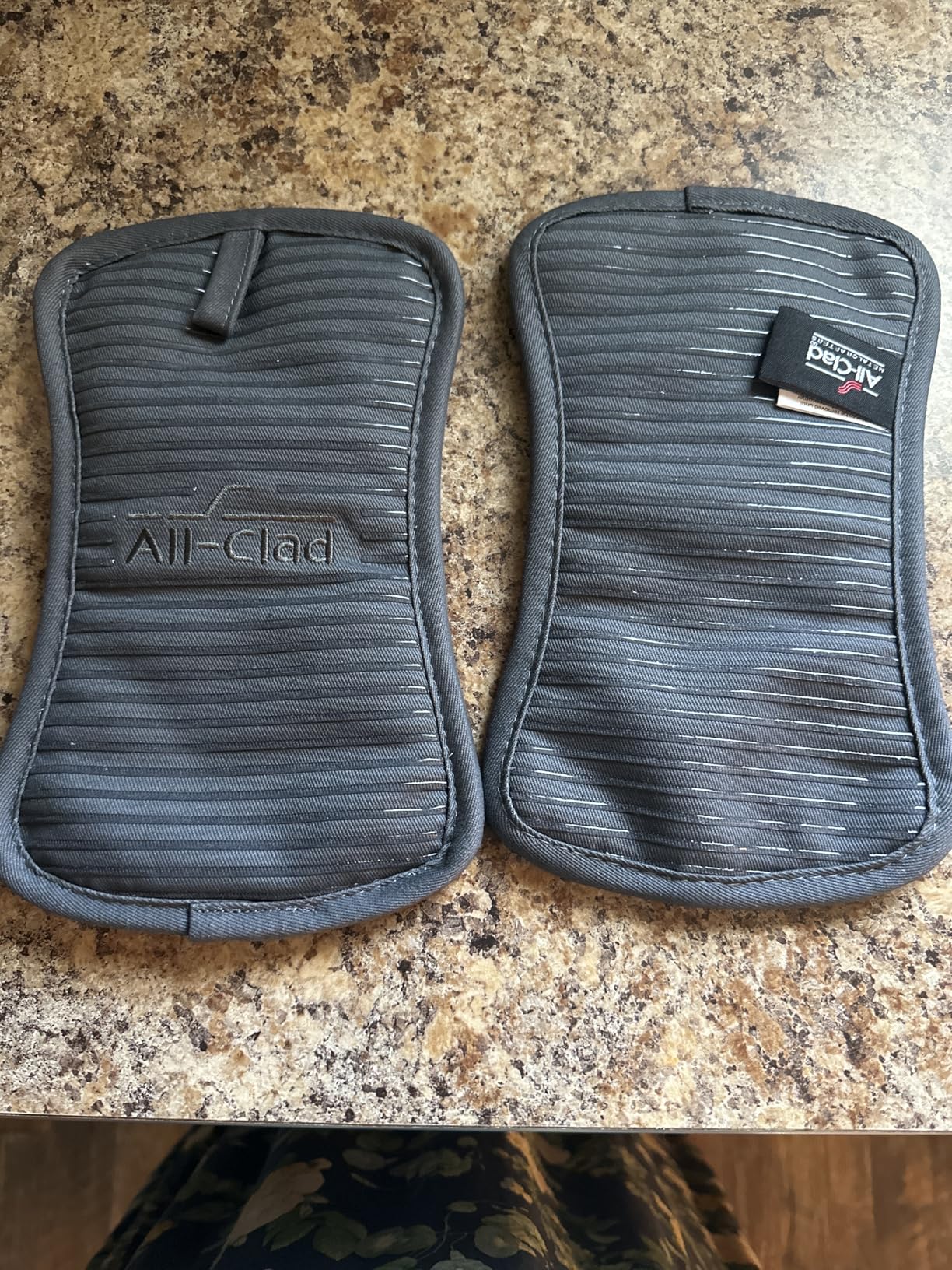 All-Clad Premium Pot Holder & Heating Pad, (2-Pack) Heat Resistant to 500 Degrees, 100% Cotton 10