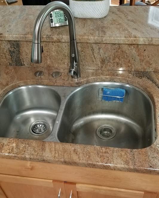 Delta Essa Brushed Nickel Kitchen Faucet with Pull Down Sprayer, Modern Single Hole Kitchen Sink Faucet, Single Handle, Arctic Stainless customer photo 1