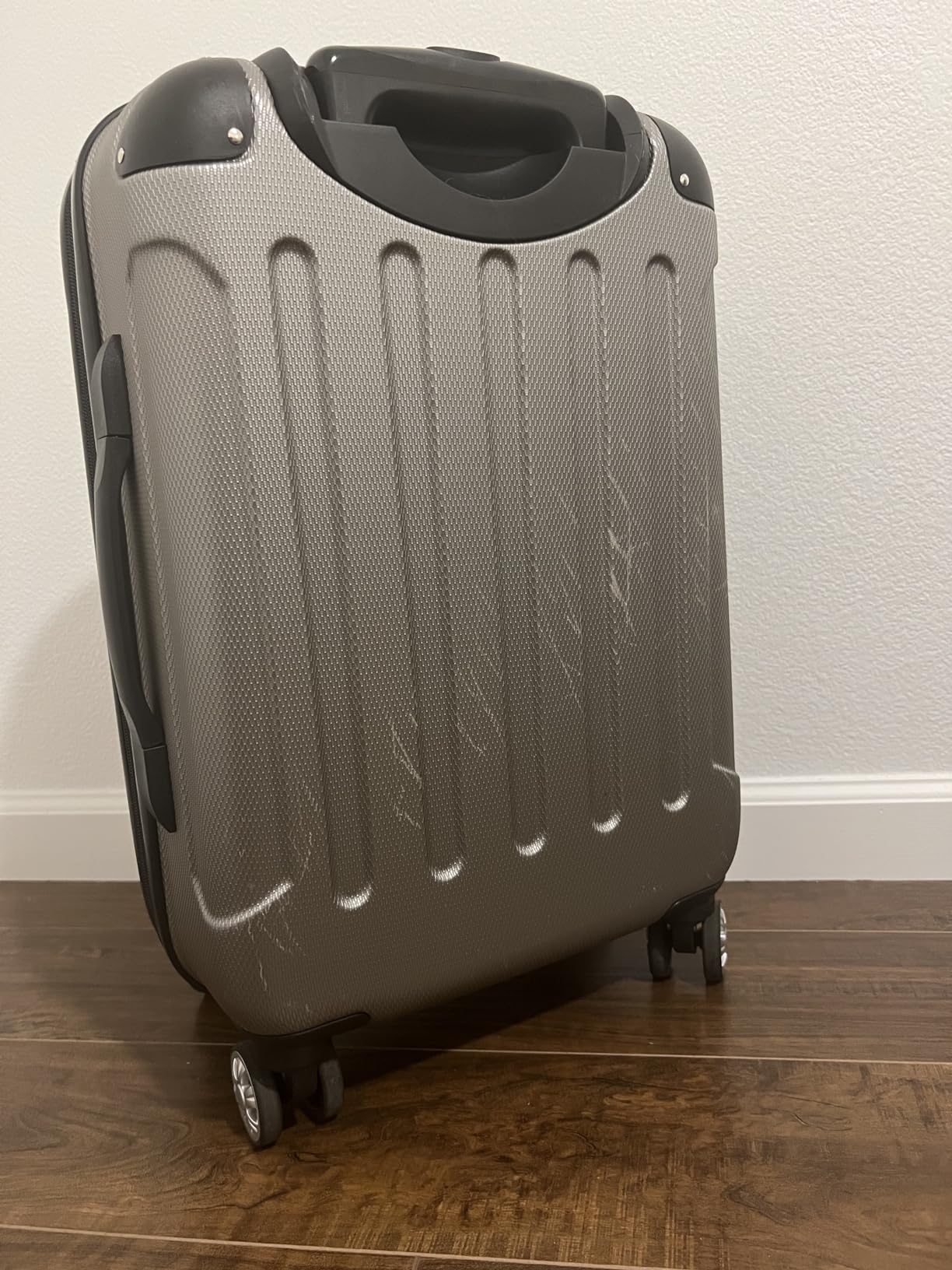 Rockland London Hardside Spinner Wheel Luggage, Charcoal, 3-Piece Set (20/24/28) customer photo 2