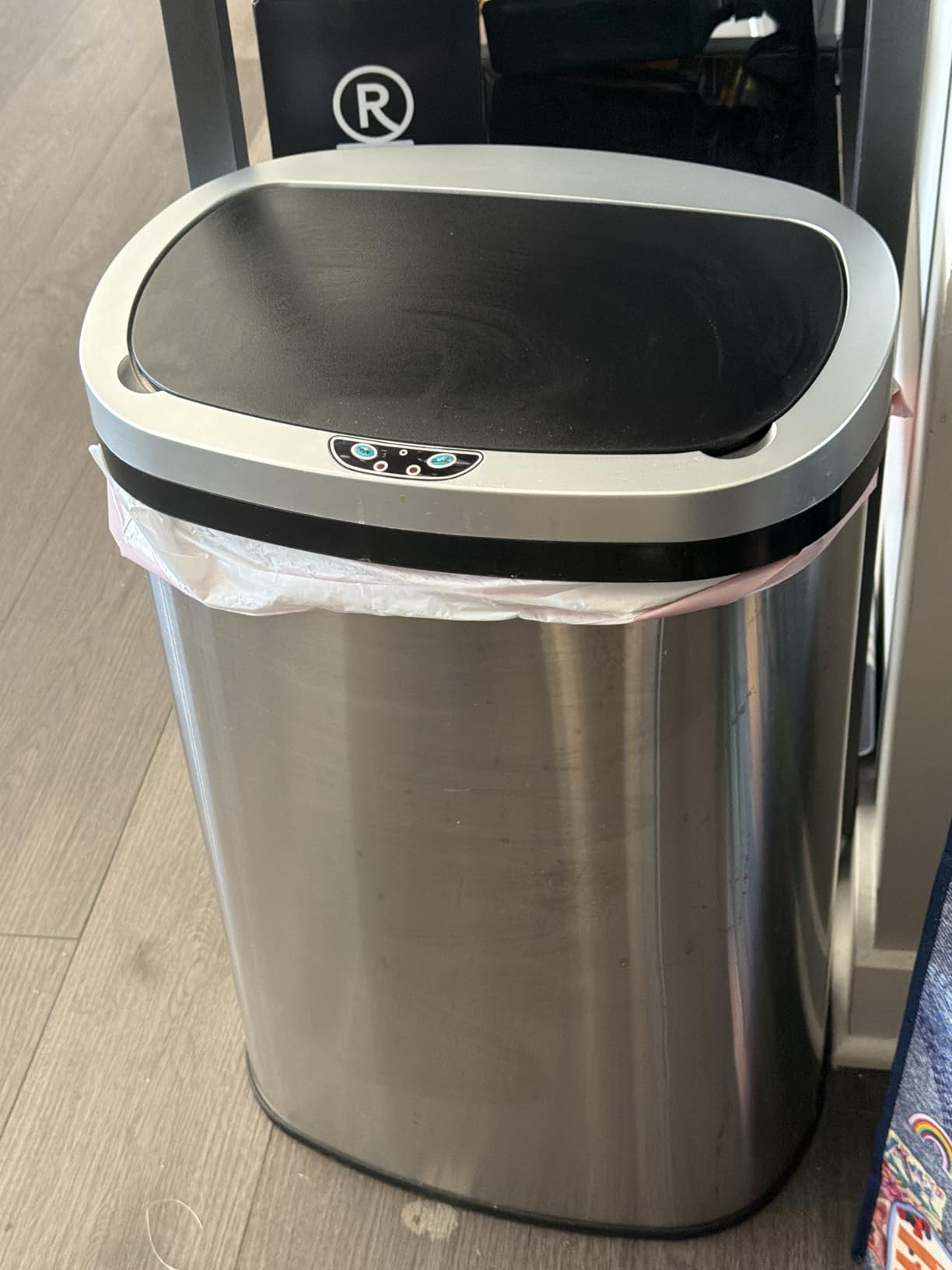 BestOffice 13 Gallon Trash Can with Lid | Automatic Touchless Garbage Can | Odor Control | Modern Oval Design | Easy to Clean | Stainless Steel | Fits Any Kitchen, Bathroom, Office or Home customer photo 1