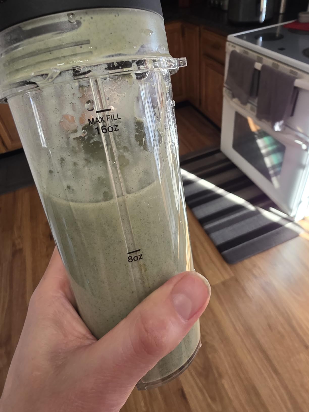 Ninja Fit Compact Personal Blender, Portable Blender for-Smoothies, Shakes, Food Prep, and Frozen Blending, 700-Watt Base, (2) 16-oz. Cups and Spout Lids, Black QB3001SS customer photo 1