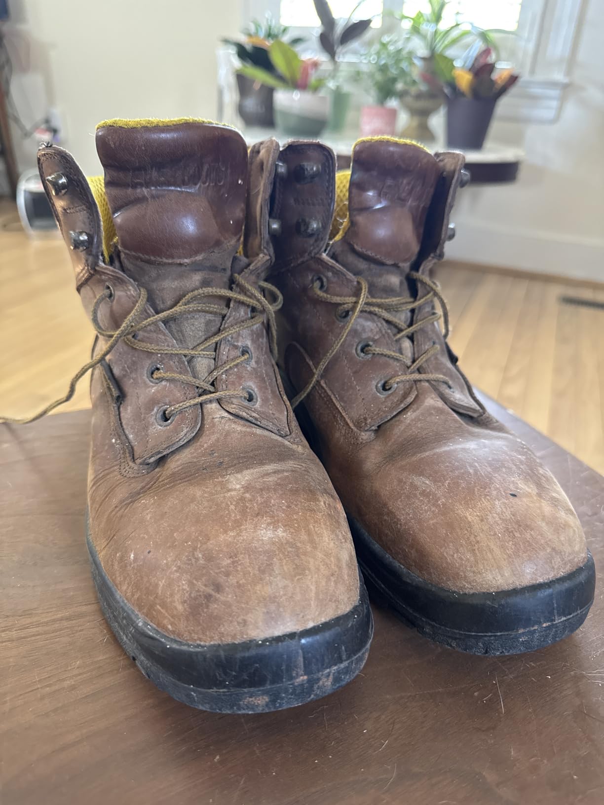 EVERBOOTS ULTRA DRY Men's Waterproof Hiking Work Boots, Lightweight Utility Leather Shoes, Water Proof Tactical Military Outdoor Ankle Boot for Construction, Roofing, Hunting, Winter Trails customer photo 2