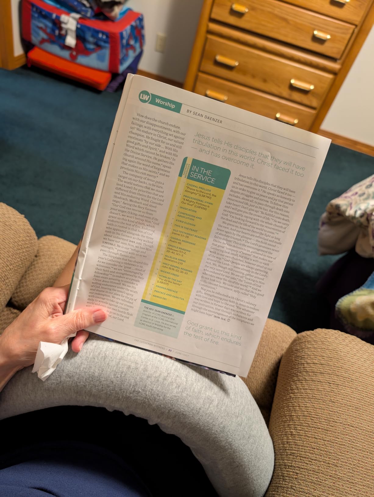 Dot&Dot Twist Memory Foam Travel Pillow for Airplanes - Travel Neck Pillow for Sleeping - Airplane Pillow for Neck Support, Chin, Lumbar and Leg - Adjustable, Bendable Neck Roll Pillow customer photo 2