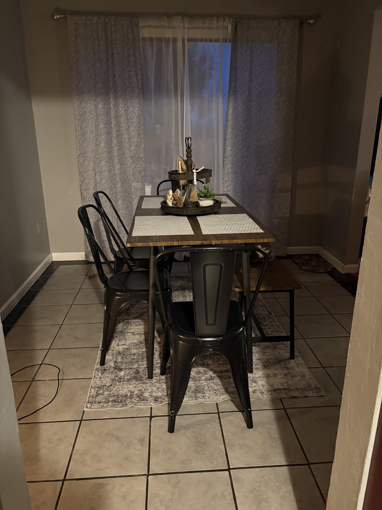 FDW Metal Dining Chairs Set of 4 Black Stackable Tolix Side Chairs with Backrest Scratch-Resistant Non-Slip Feet Indoor/Outdoor Use 330 lbs Capacity for Kitchen & Restaurant customer photo 2