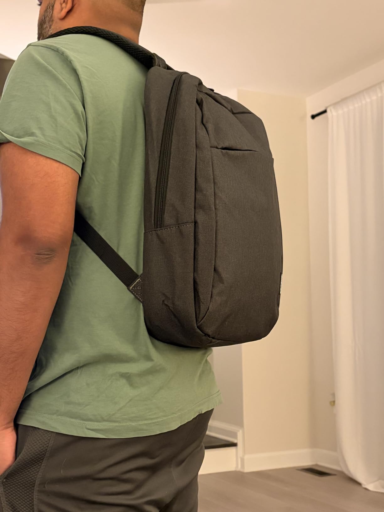 Lenovo Laptop Backpack B210, 15.6-Inch Laptop/Tablet, Durable, Water-Repellent, Lightweight, Clean Design, Sleek for Travel, Business Casual or College, GX40Q17225, Black customer photo 1