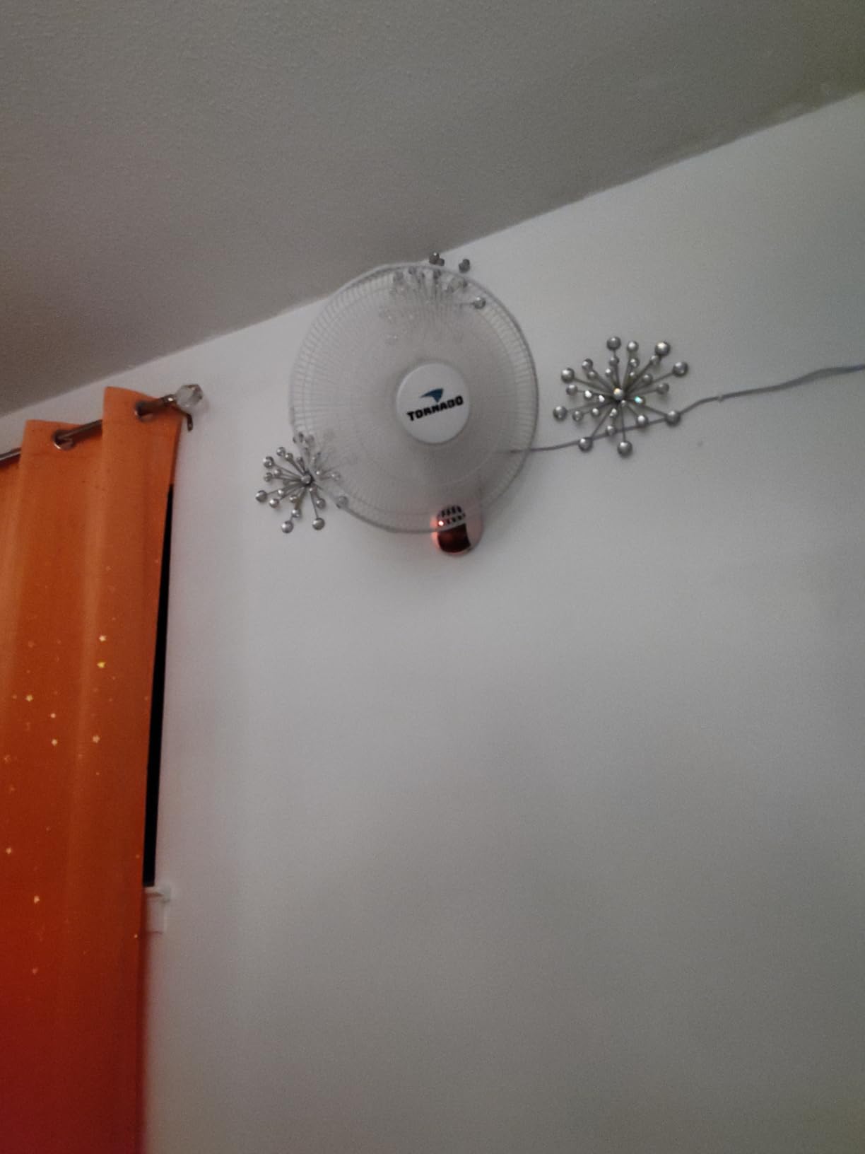 Tornado 16 Inch Oscillating Wall Mount Fan Remote Control Included 3 Speed 2050 CFM 6 FT Cord UL Safety Listed customer photo 1