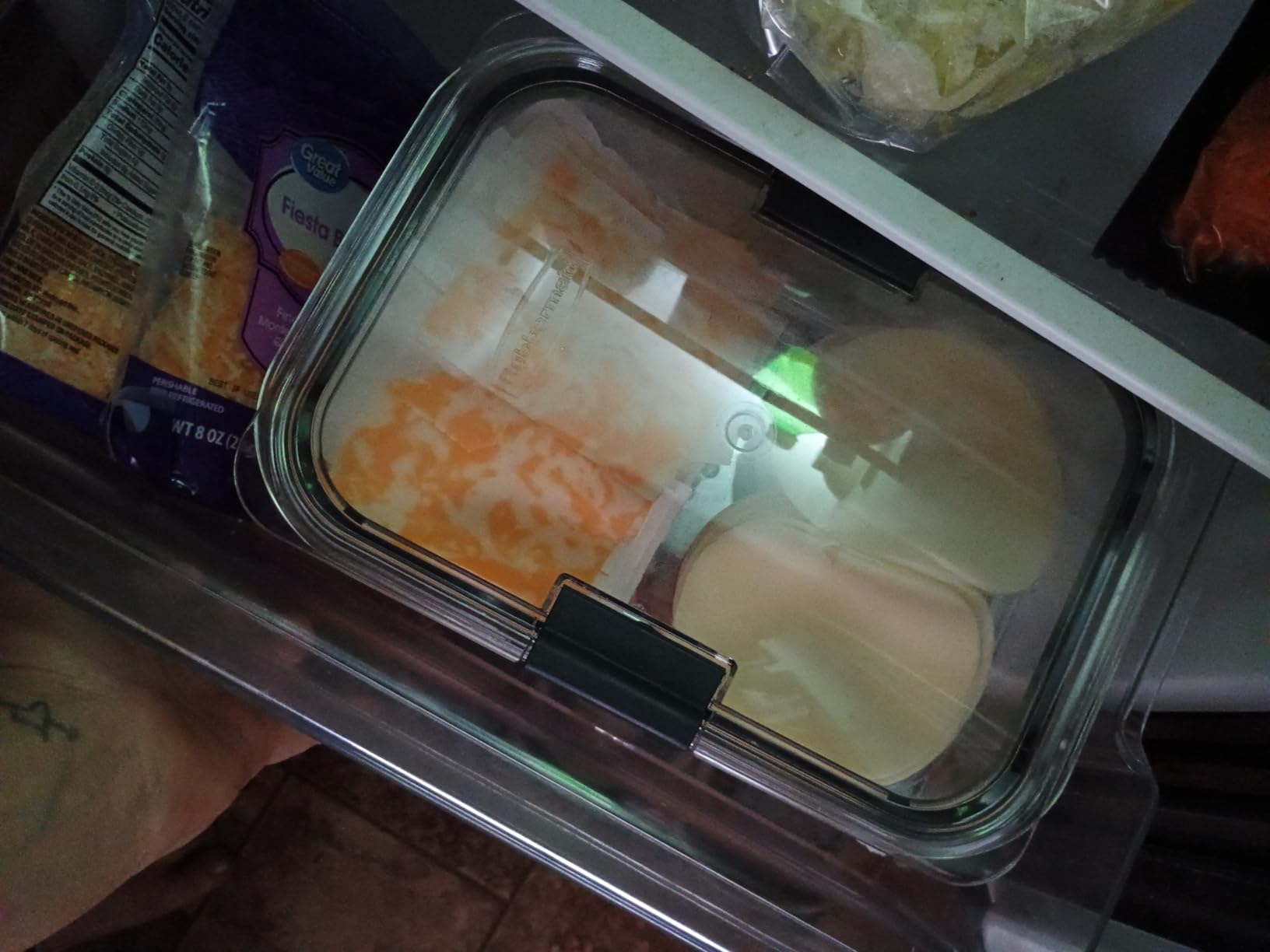 Rubbermaid Brilliance Tritan Plastic Food Storage Containers BPA Free Airtight Lids Ideal for Lunch Meal Prep & Leftovers Set of 5 (3.2 Cup) customer photo 1