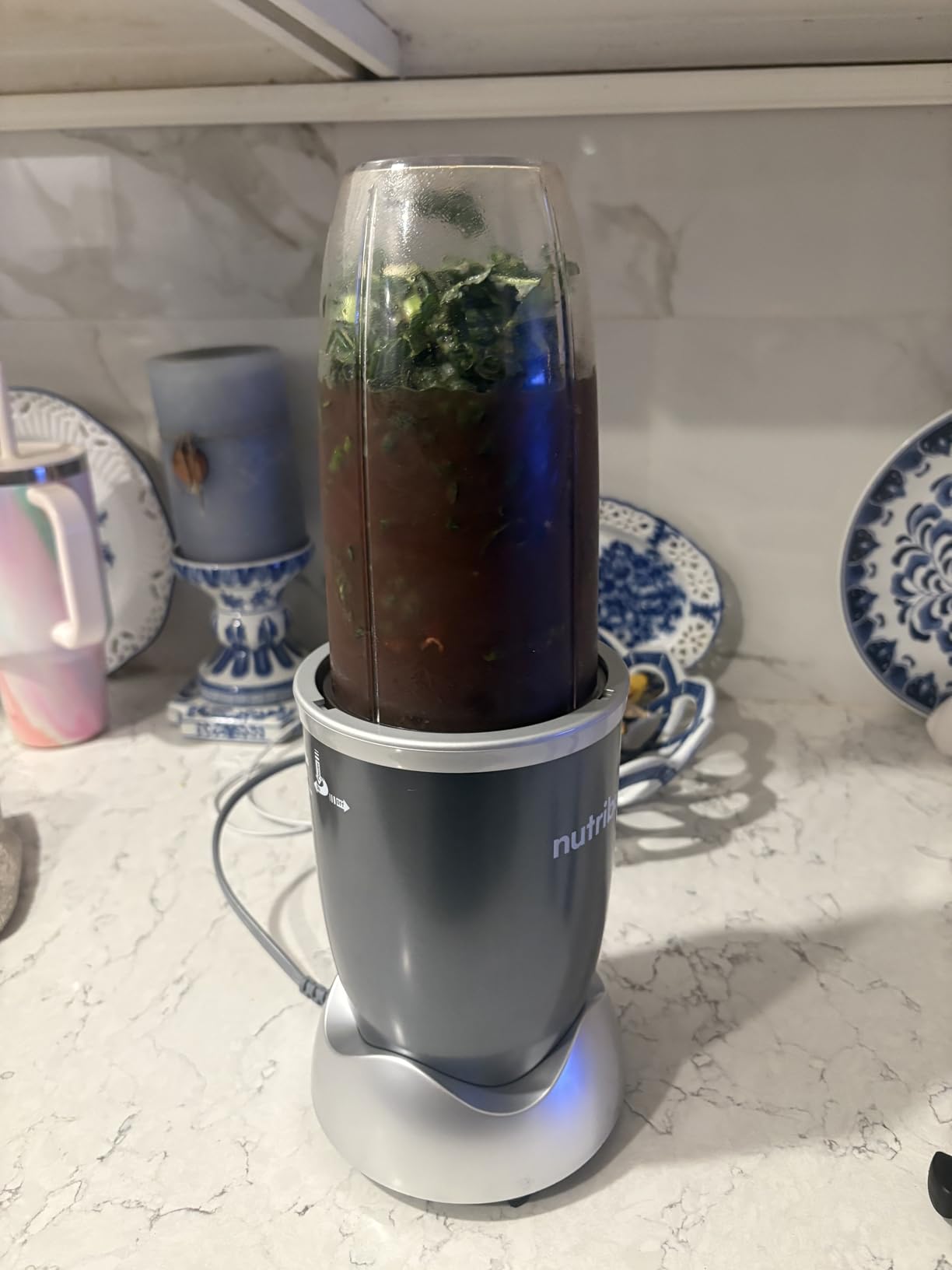 nutribullet Personal Blender, Shakes, Smoothies, Food Prep, and Frozen Blending, 24 Ounces, 600 Watt, Gray, NBR-0601WM customer photo 1