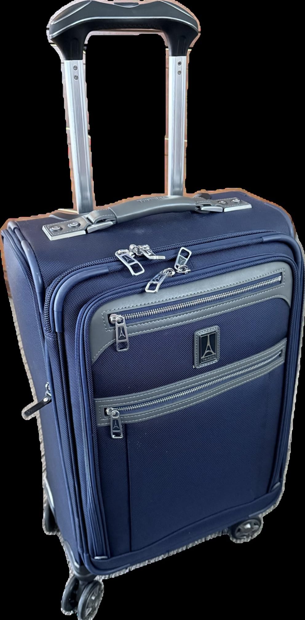 Travelpro Platinum Elite Softside Expandable Checked Luggage, 8 Wheel Spinner Suitcase, TSA Lock, Men and Women, Vintage Grey, Checked Medium 25-Inch customer photo 1