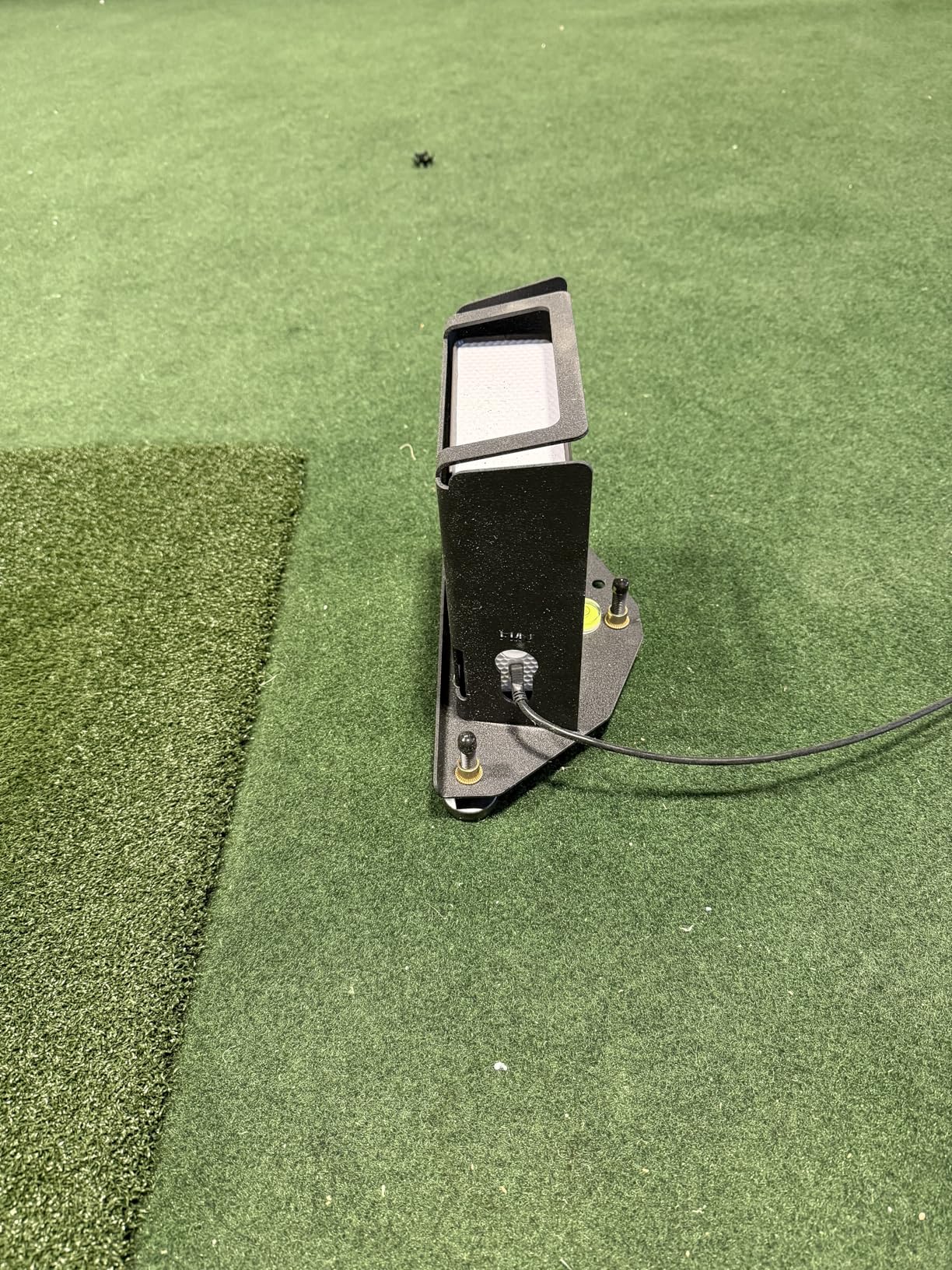SkyTrak Golf Launch Monitor and Golf Simulator with Metal Protective Case customer photo 1