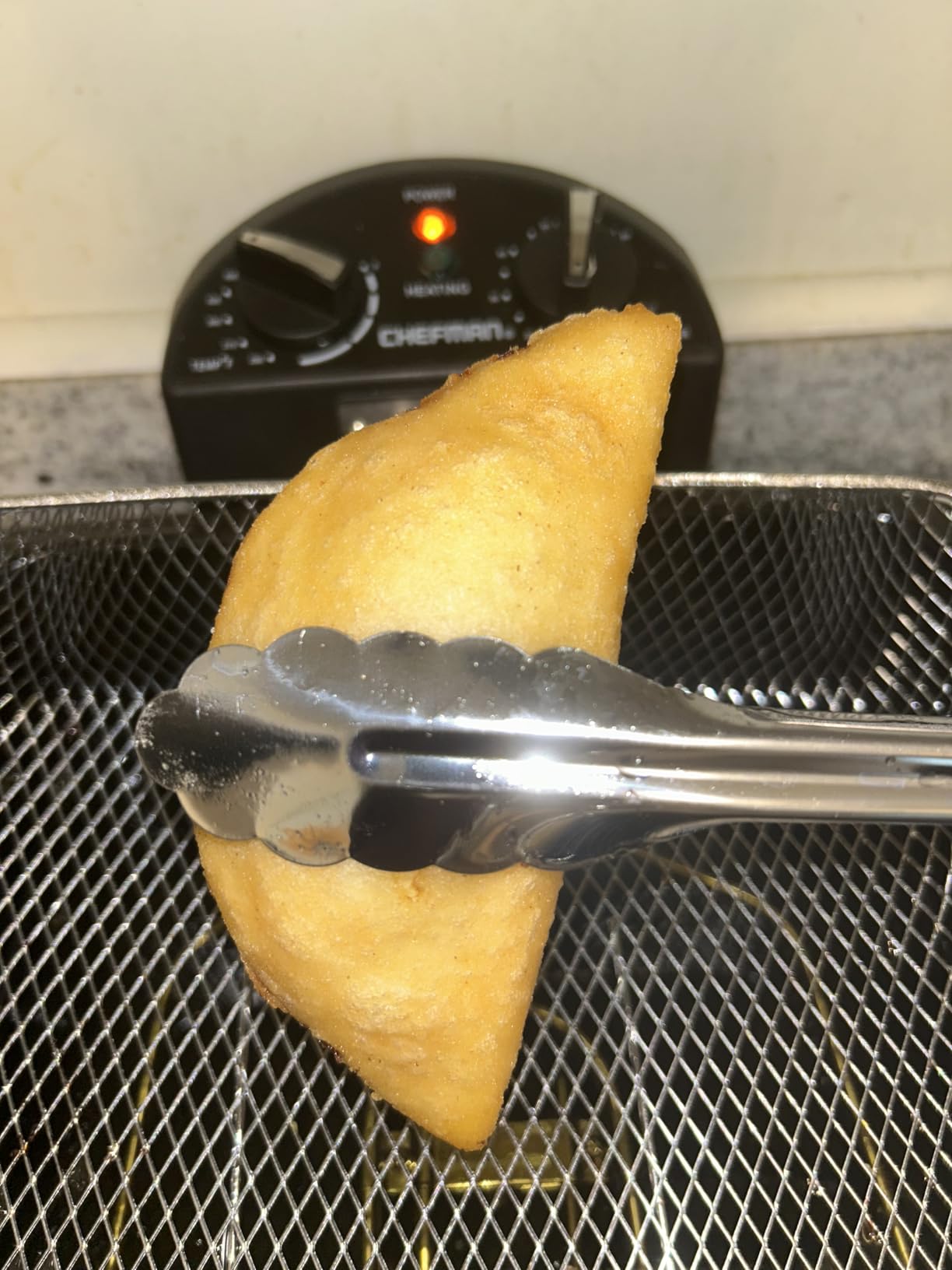 Chefman 4.5 Liter Deep Fryer w/Basket Strainer, XL Jumbo Size, Adjustable Temperature & Timer, Perfect for Fried Chicken, Shrimp, French Fries, Chips & More, Removable Oil-Container, Stainless Steel customer photo 1