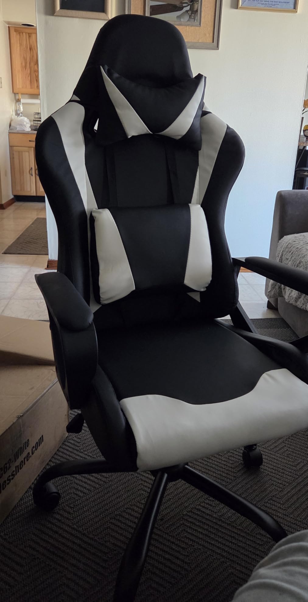 BestOffice High-Back Gaming Chair PC Office Chair Computer Racing Chair PU Desk Task Chair Ergonomic Executive Swivel Rolling Chair with Lumbar Support for Back Pain Women, Men, White customer photo 1
