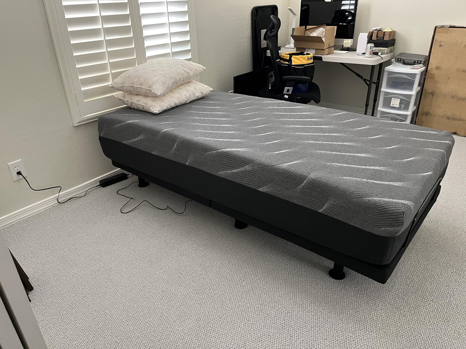Sven & Son Classic Adjustable Bed Base, Head and Foot Lift, Massage, Under-Bed Lights, USB, Gel Memory, Zero Gravity Smart Frame - Queen + 14 inch Hybrid Spring Matt (Medium Soft) customer photo 2