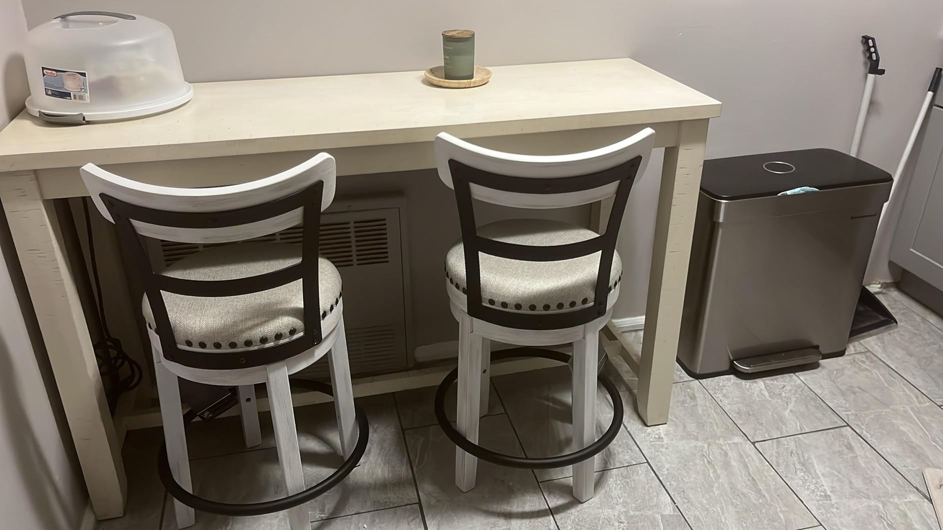 Signature Design by Ashley Valebeck Rustic Farmhouse Swivel Counter Height Bar Stool - 24.5 inch, 360 Swivel Chair Metal and Wood Frame, Polyester Upholstery - Brown Stools for Kitchen Counter customer photo 1