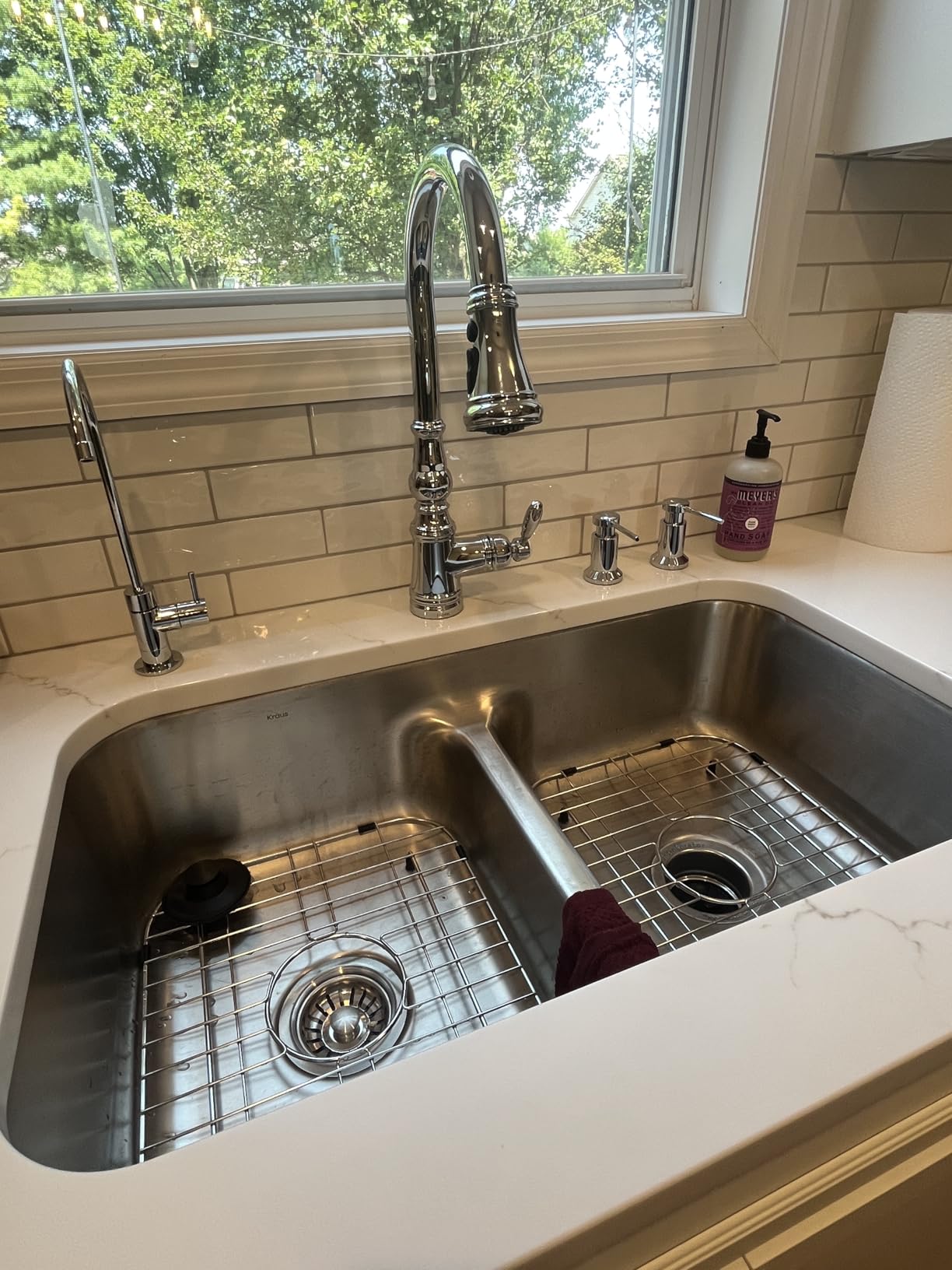 KRAUS Premier 32-inch Undermount 50/50 Double Bowl Low Divider 18-Gauge Stainless Steel Kitchen Sink with Strainers, KBU32 customer photo 1