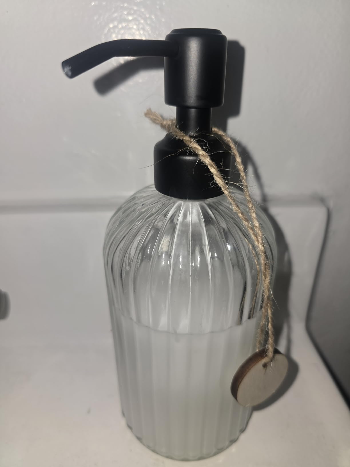 JASAI 18 Oz Clear Glass Soap Dispenser with Rust Proof Stainless Steel Pump, Refillable Liquid Hand soap Dispenser for Bathroom, Premium Kitchen Soap Dispenser (Clear) customer photo 1