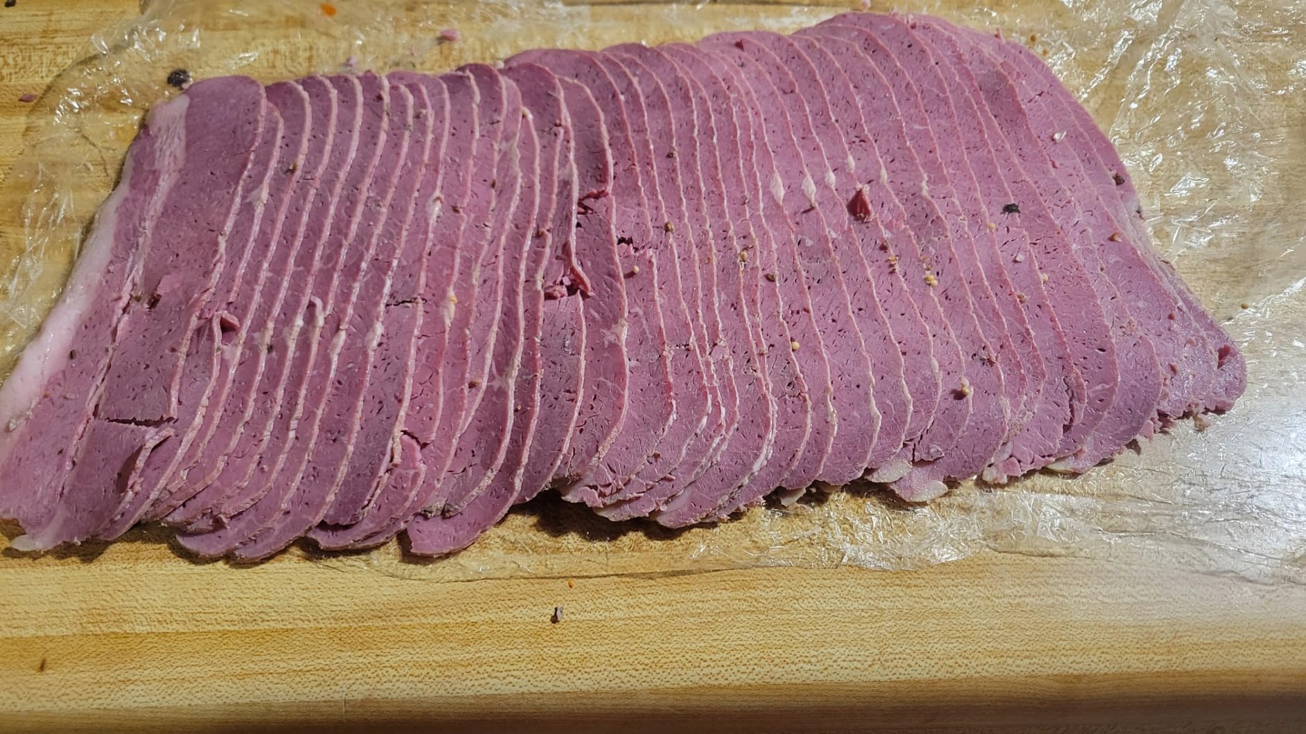 OSTBA Meat Slicer Electric Deli Food Slicer with Child Lock Protection, Removable 7.5'' Stainless Steel Blade and Food Carriage, Adjustable Thickness Food Slicer Machine for Meat, Cheese, Bread(150W) customer photo 1