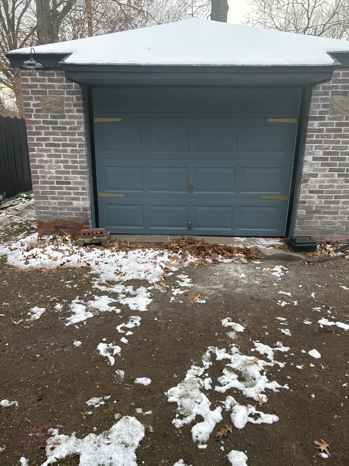 Homode Decorative Garage Door Hinges Handles, Faux Garage Door Accents, Metal Handles Hinges Hardware Kit, Screw Mounted, Black, Spear Style (4 Hinges+2 Handles) customer photo 1